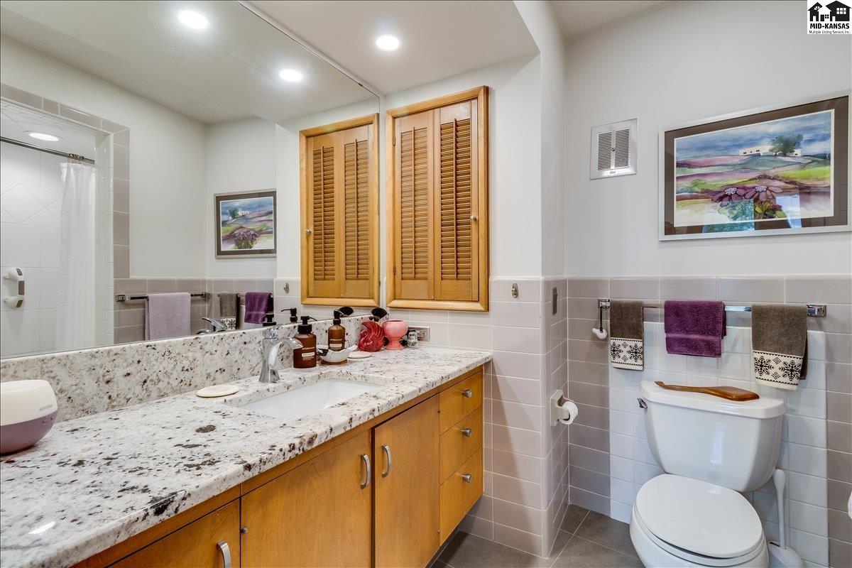 9 Pawnee Drive Hutchinson KS 67502