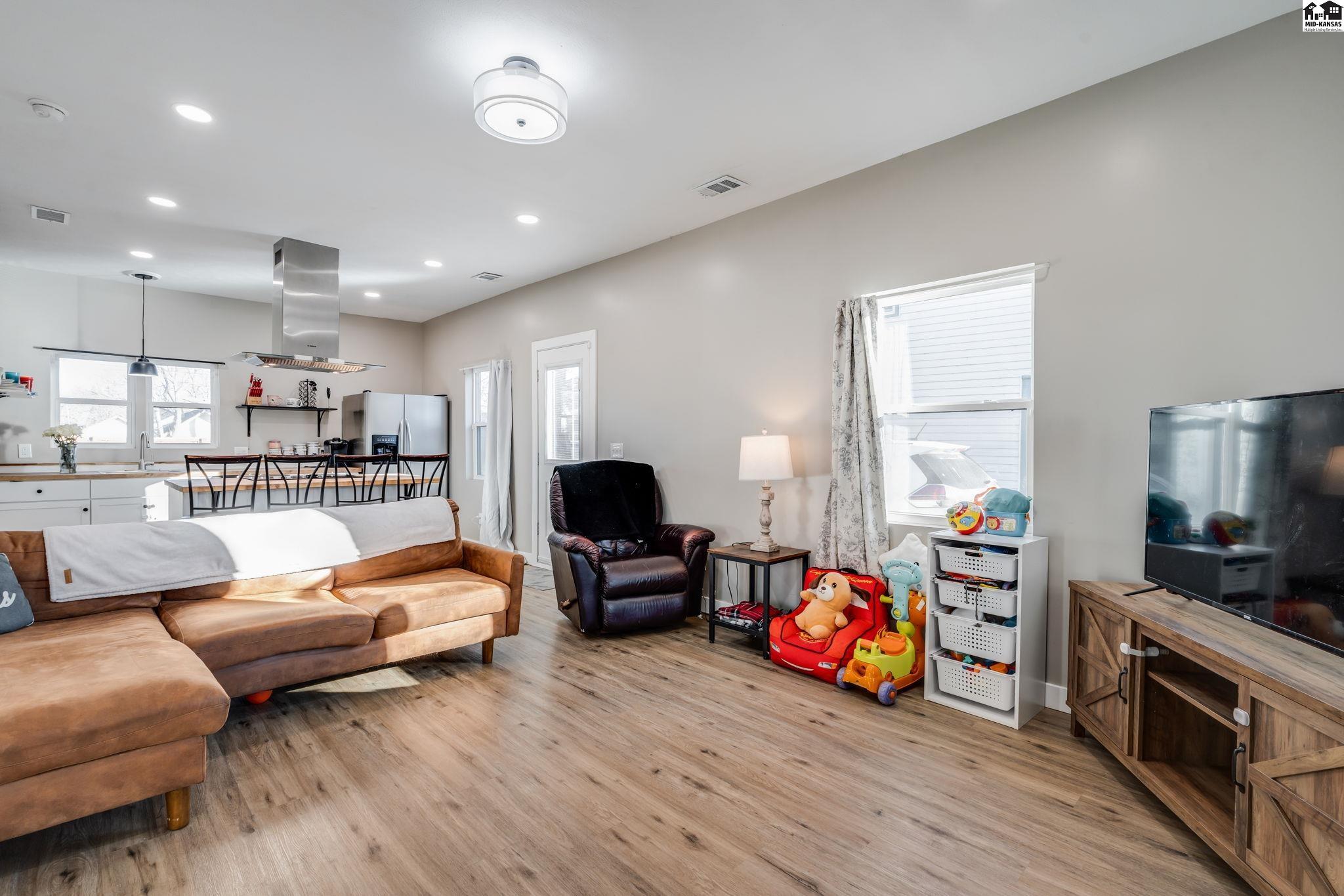 418 E 7th Street Hutchinson KS 67501