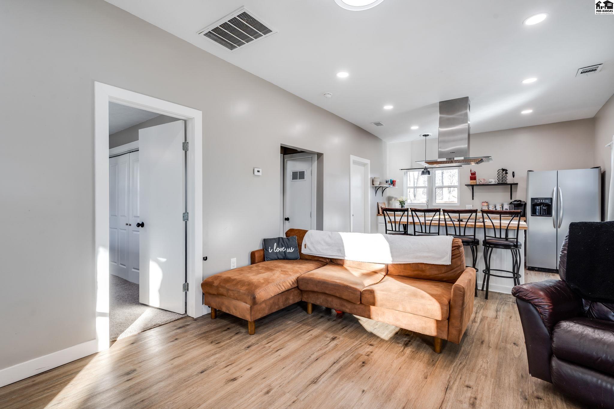 418 E 7th Street Hutchinson KS 67501