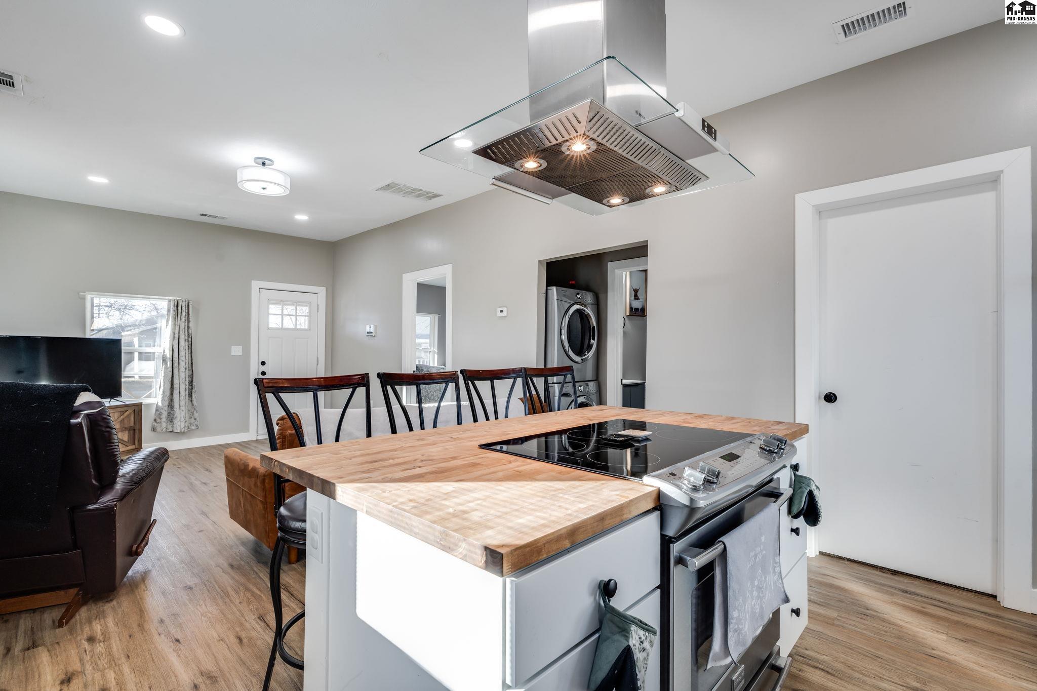 418 E 7th Street Hutchinson KS 67501