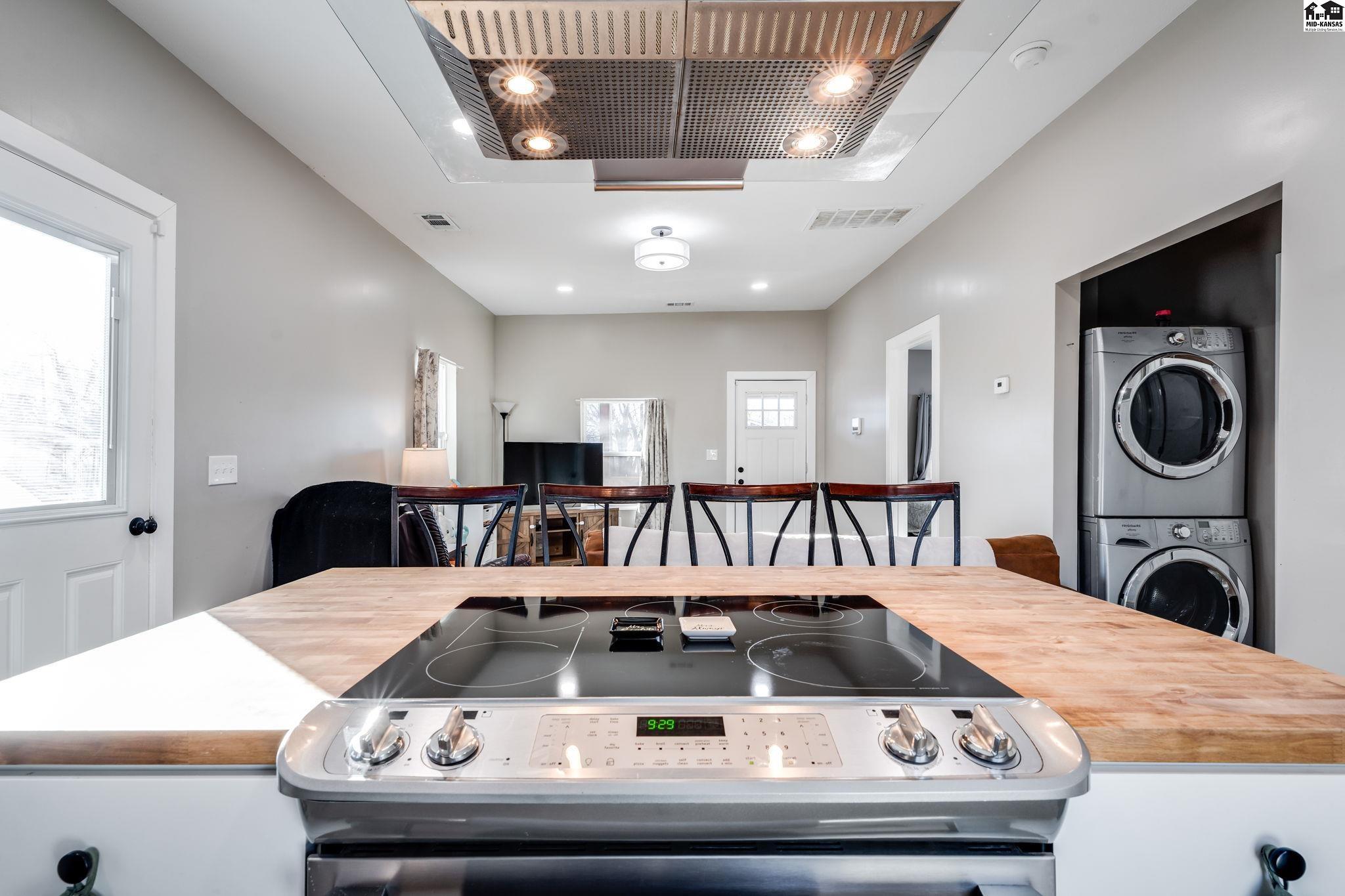 418 E 7th Street Hutchinson KS 67501