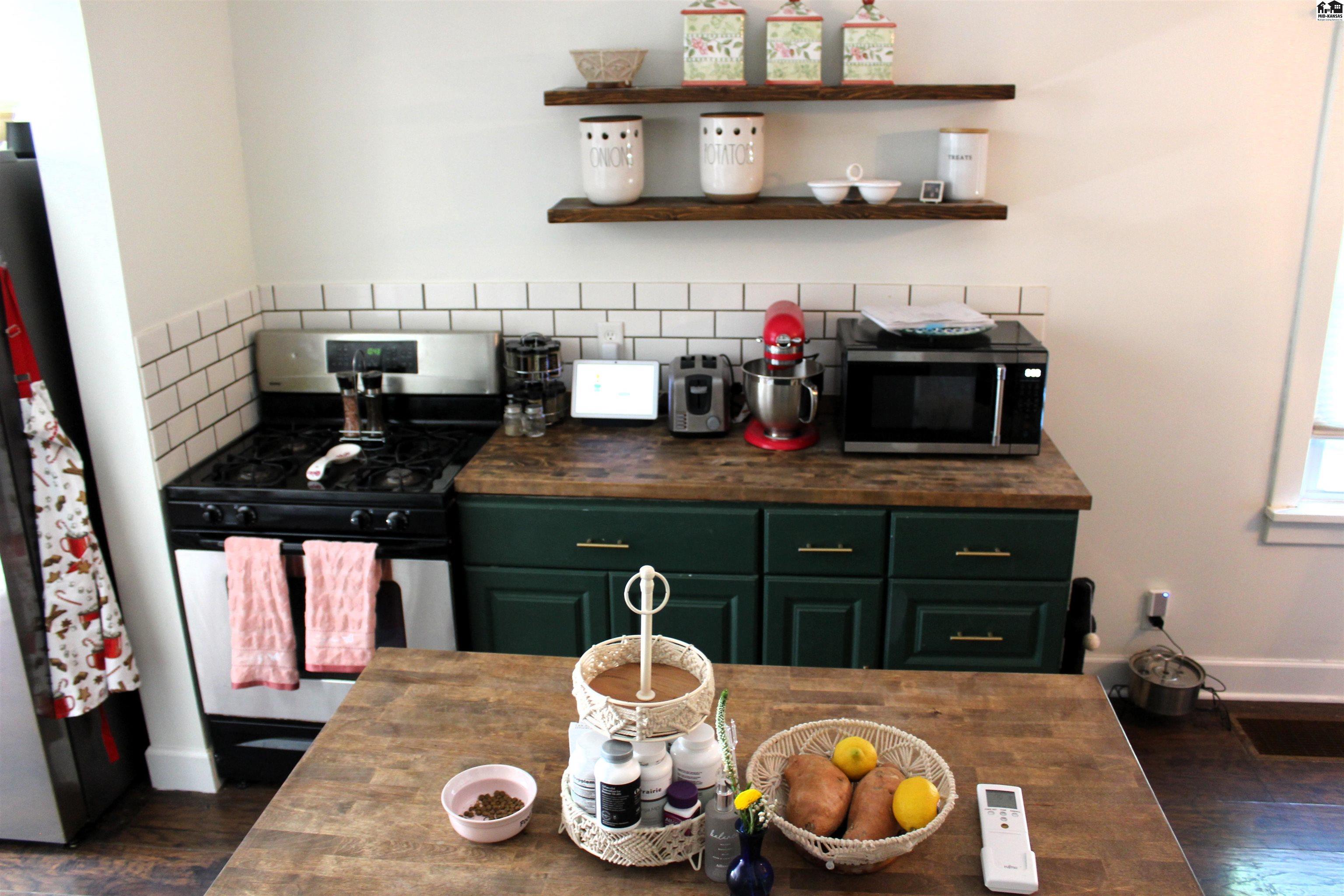 126 N Roosevelt Street Marion KS 66861-9999