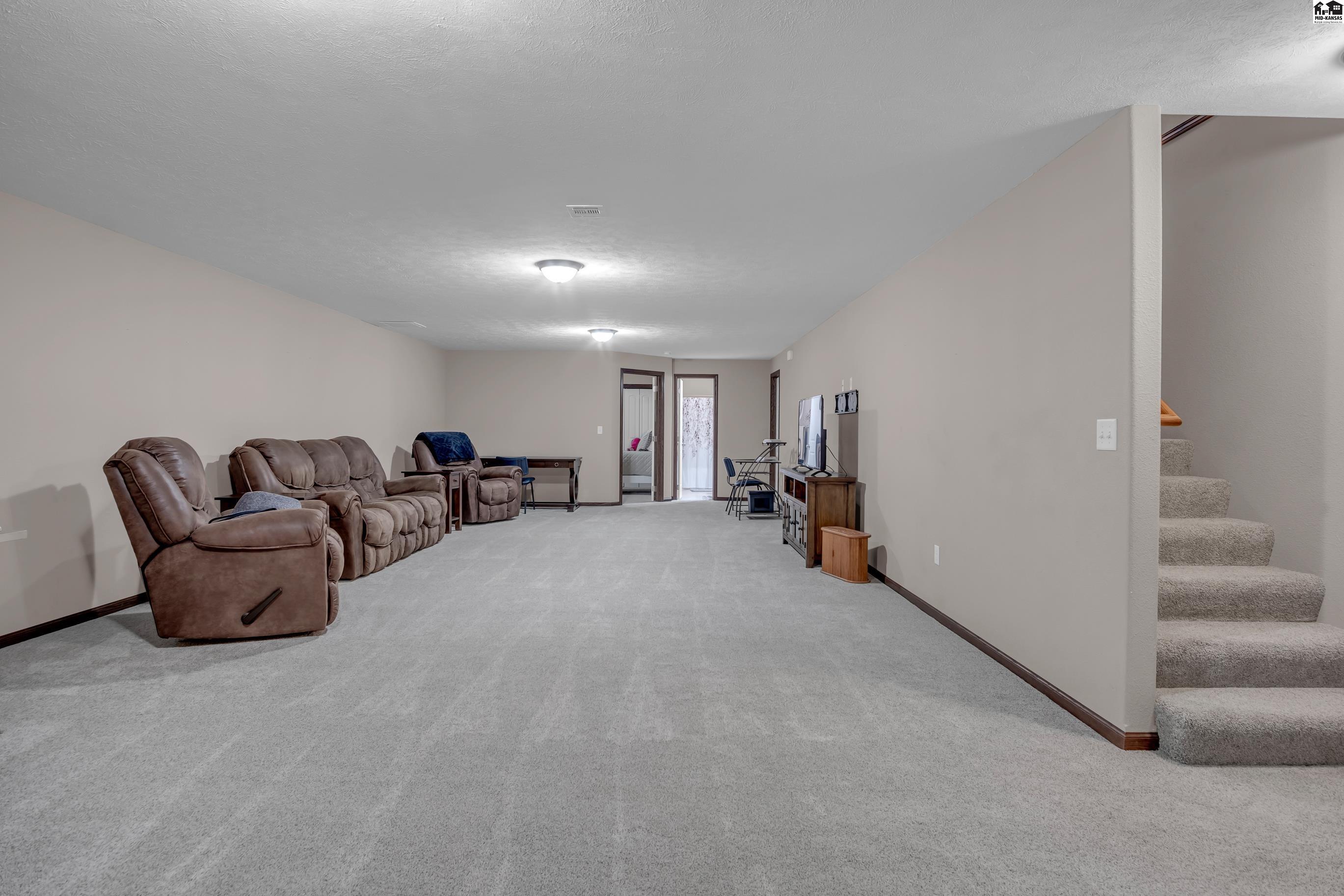 509 Dull Knife Street Mcpherson KS 67460