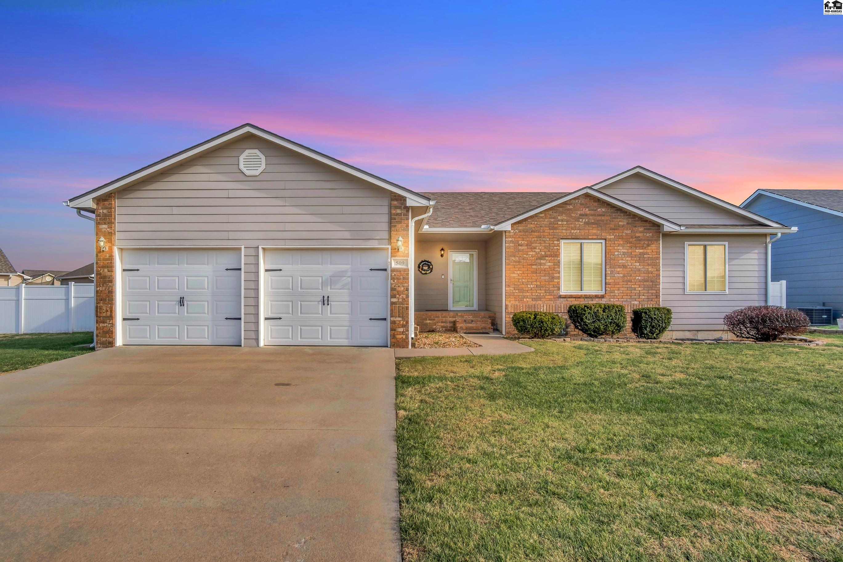 509 Dull Knife Street Mcpherson KS 67460