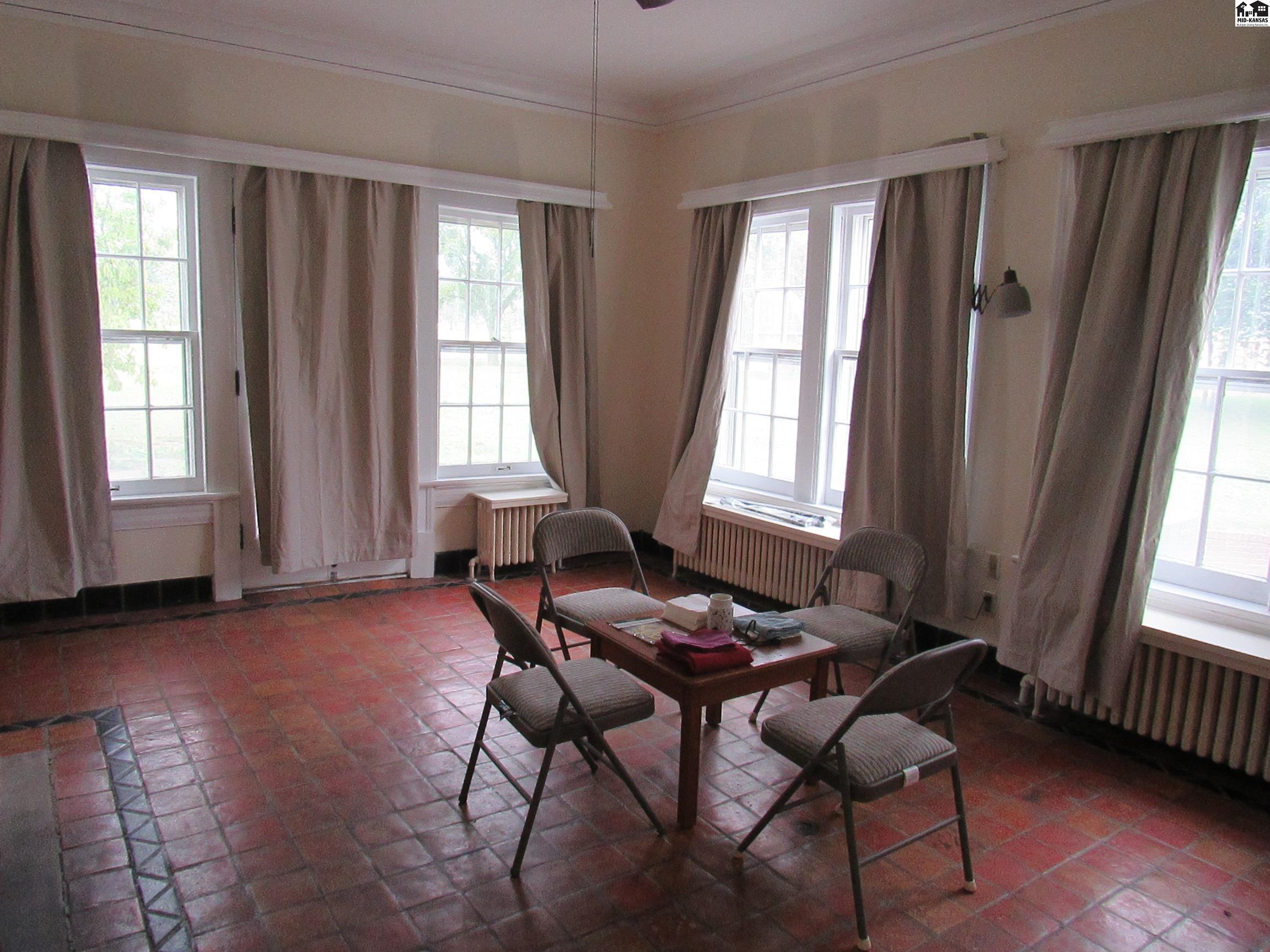 65 Willowbrook Road Hutchinson KS 67502