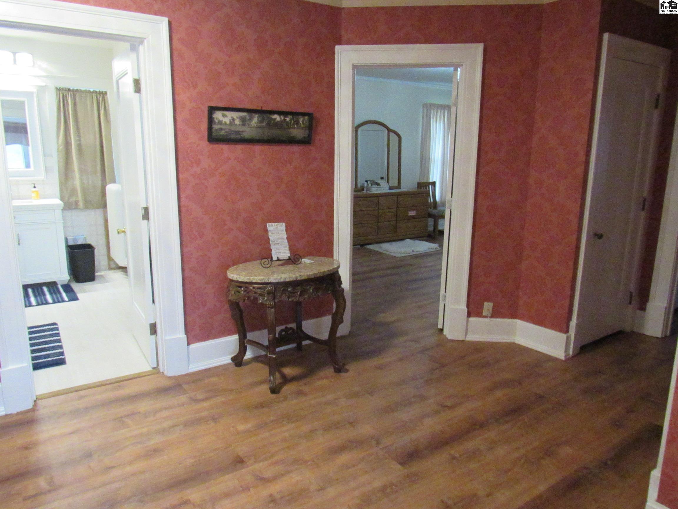 65 Willowbrook Road Hutchinson KS 67502