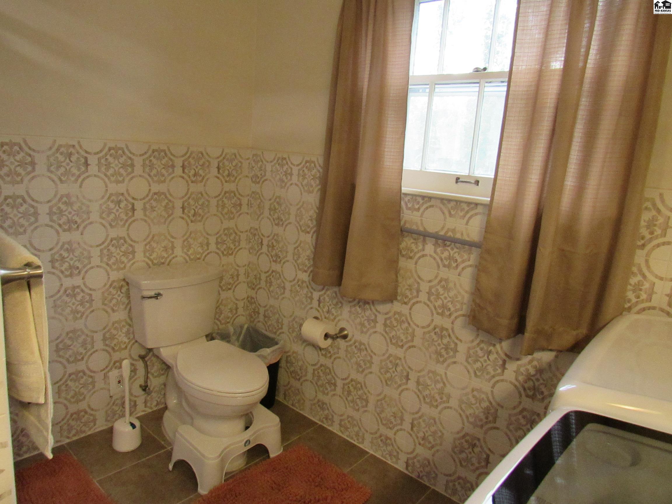 65 Willowbrook Road Hutchinson KS 67502