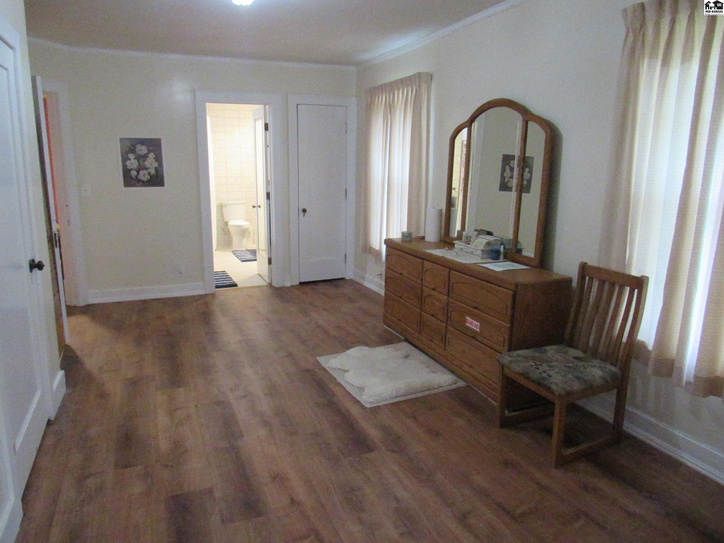 65 Willowbrook Road Hutchinson KS 67502