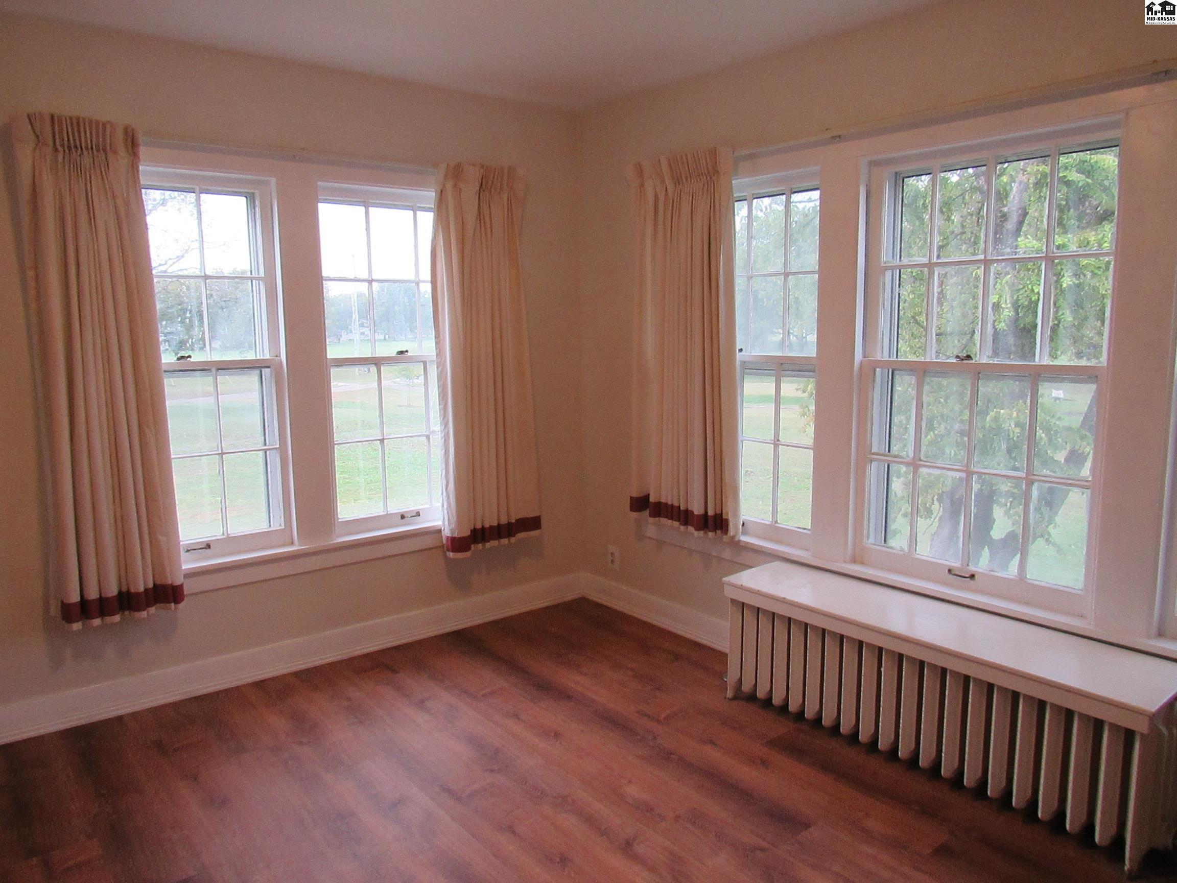 65 Willowbrook Road Hutchinson KS 67502