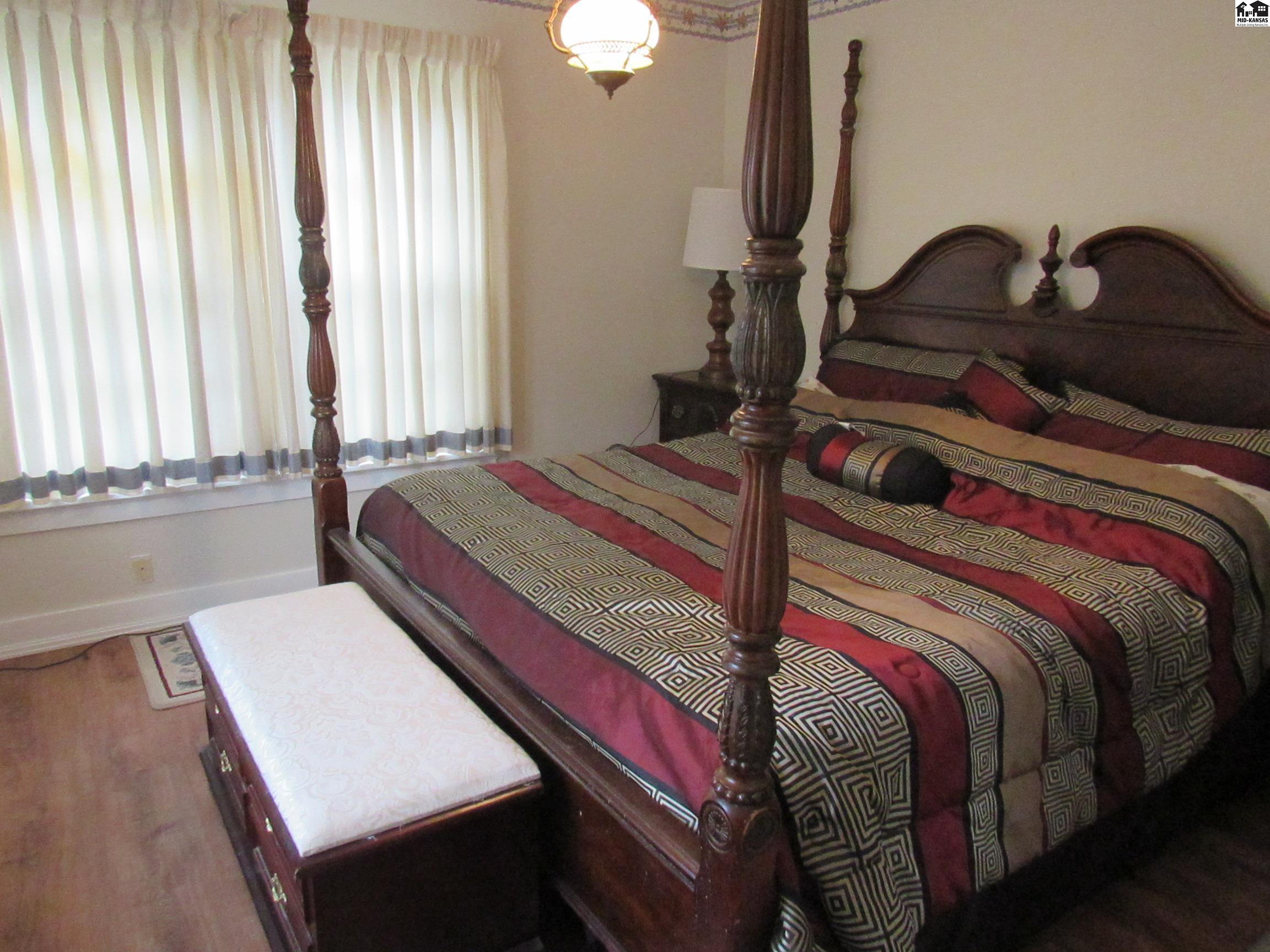 65 Willowbrook Road Hutchinson KS 67502