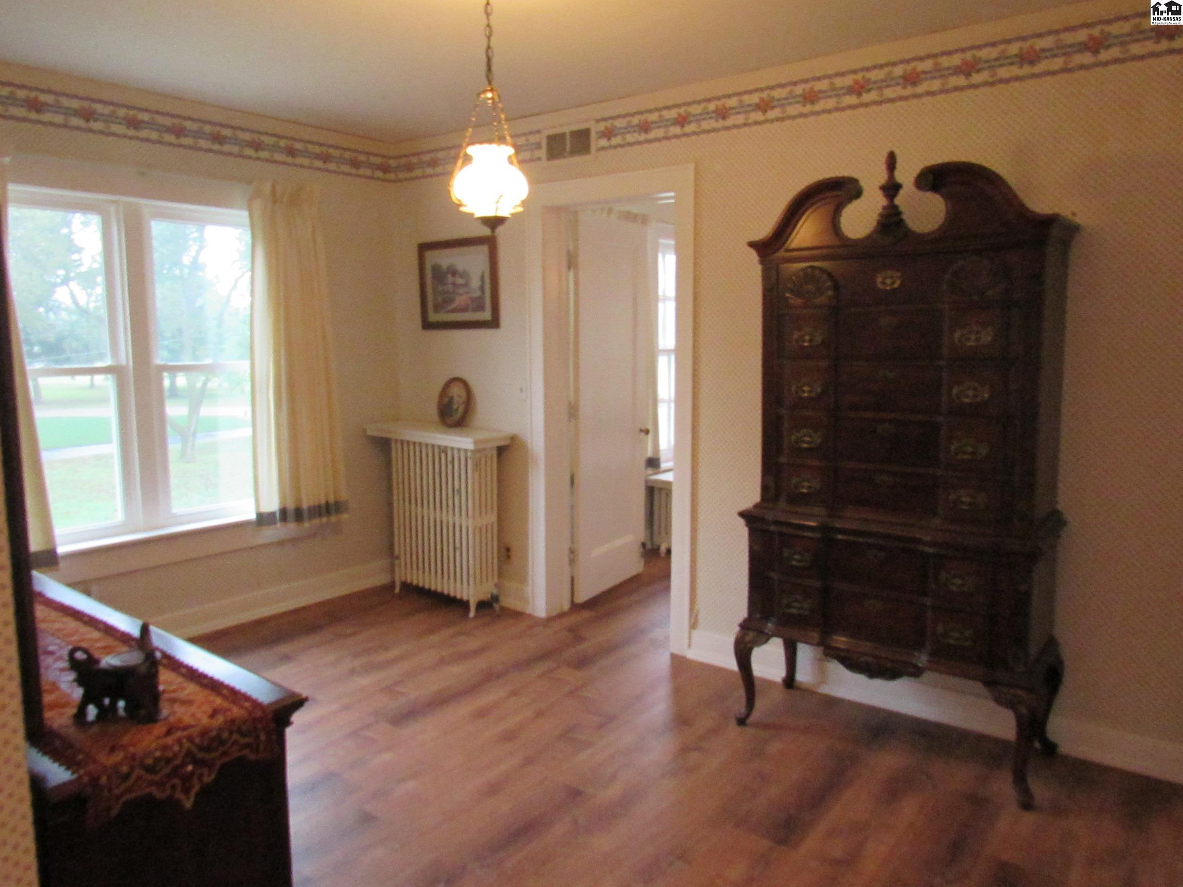 65 Willowbrook Road Hutchinson KS 67502