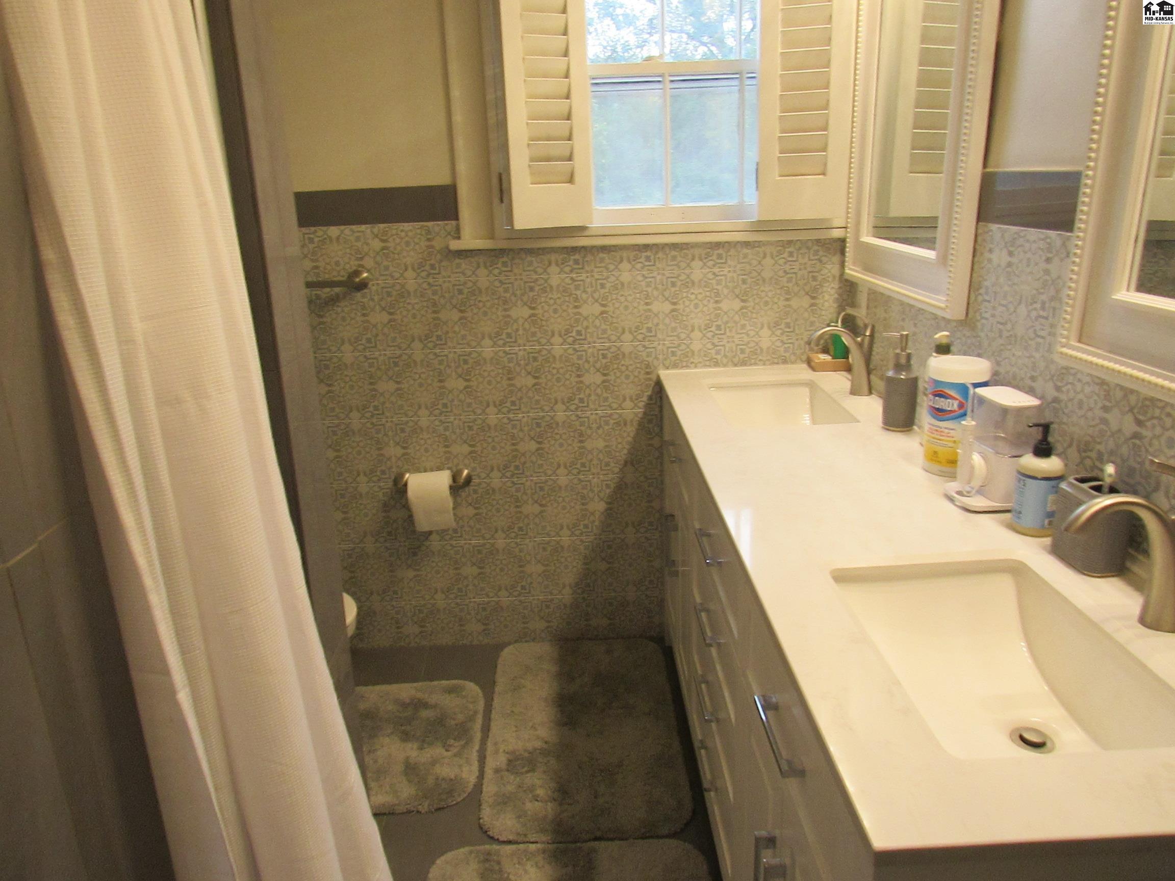 65 Willowbrook Road Hutchinson KS 67502