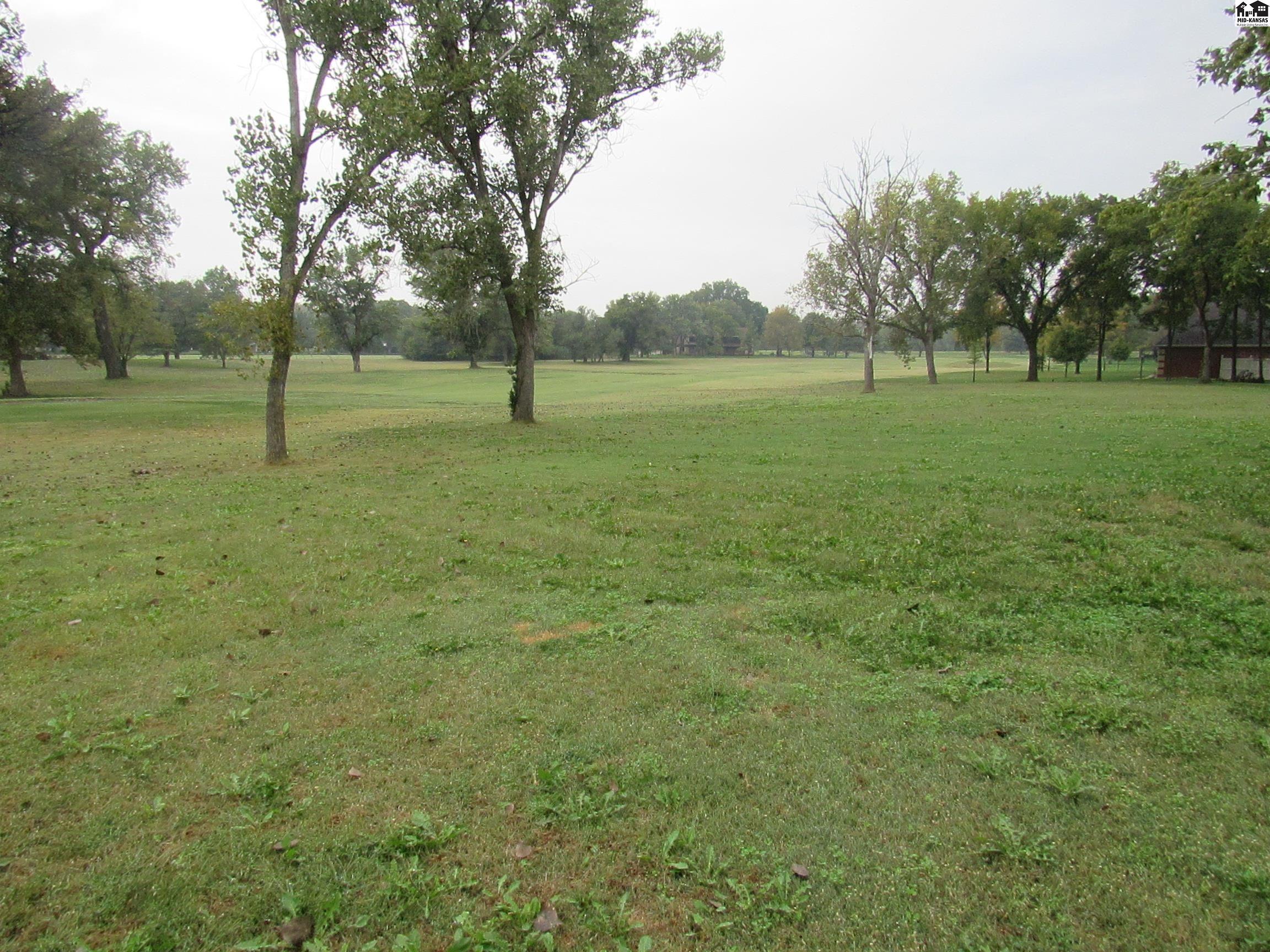 65 Willowbrook Road Hutchinson KS 67502