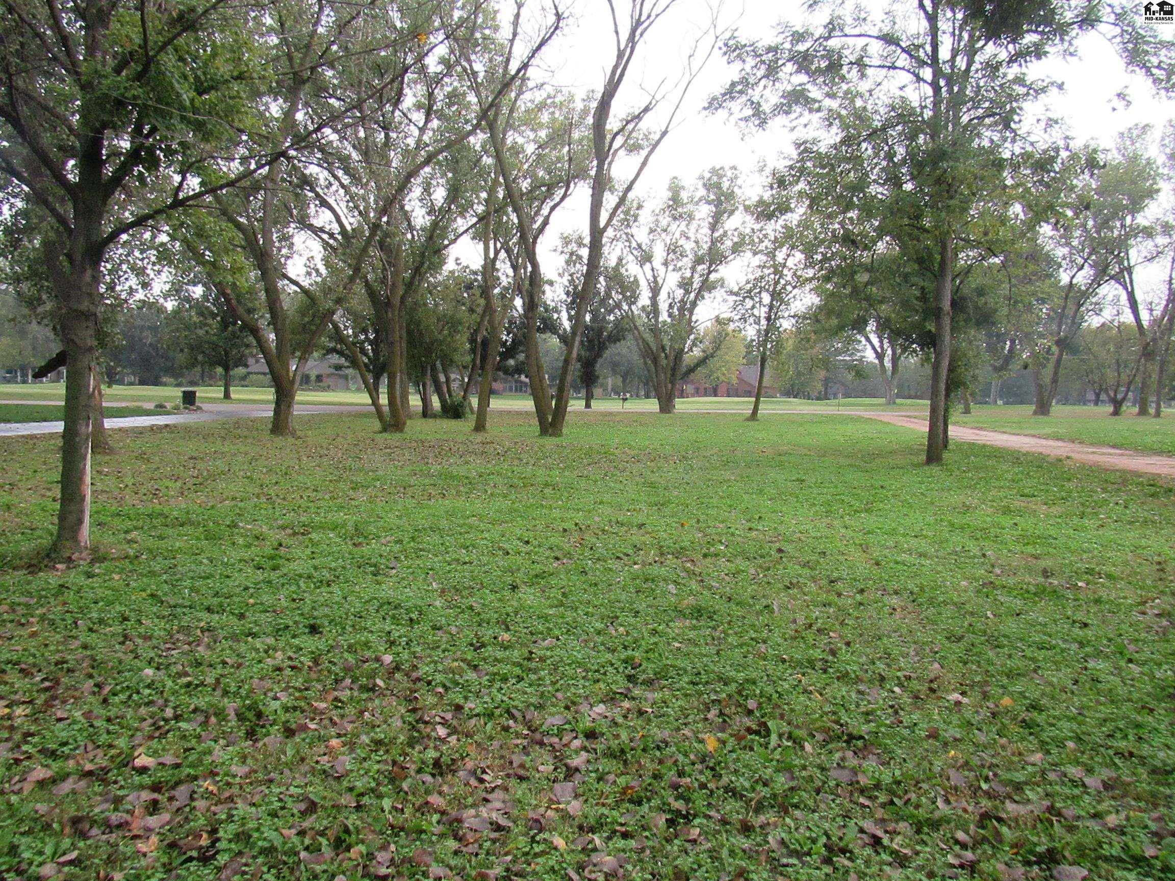 65 Willowbrook Road Hutchinson KS 67502