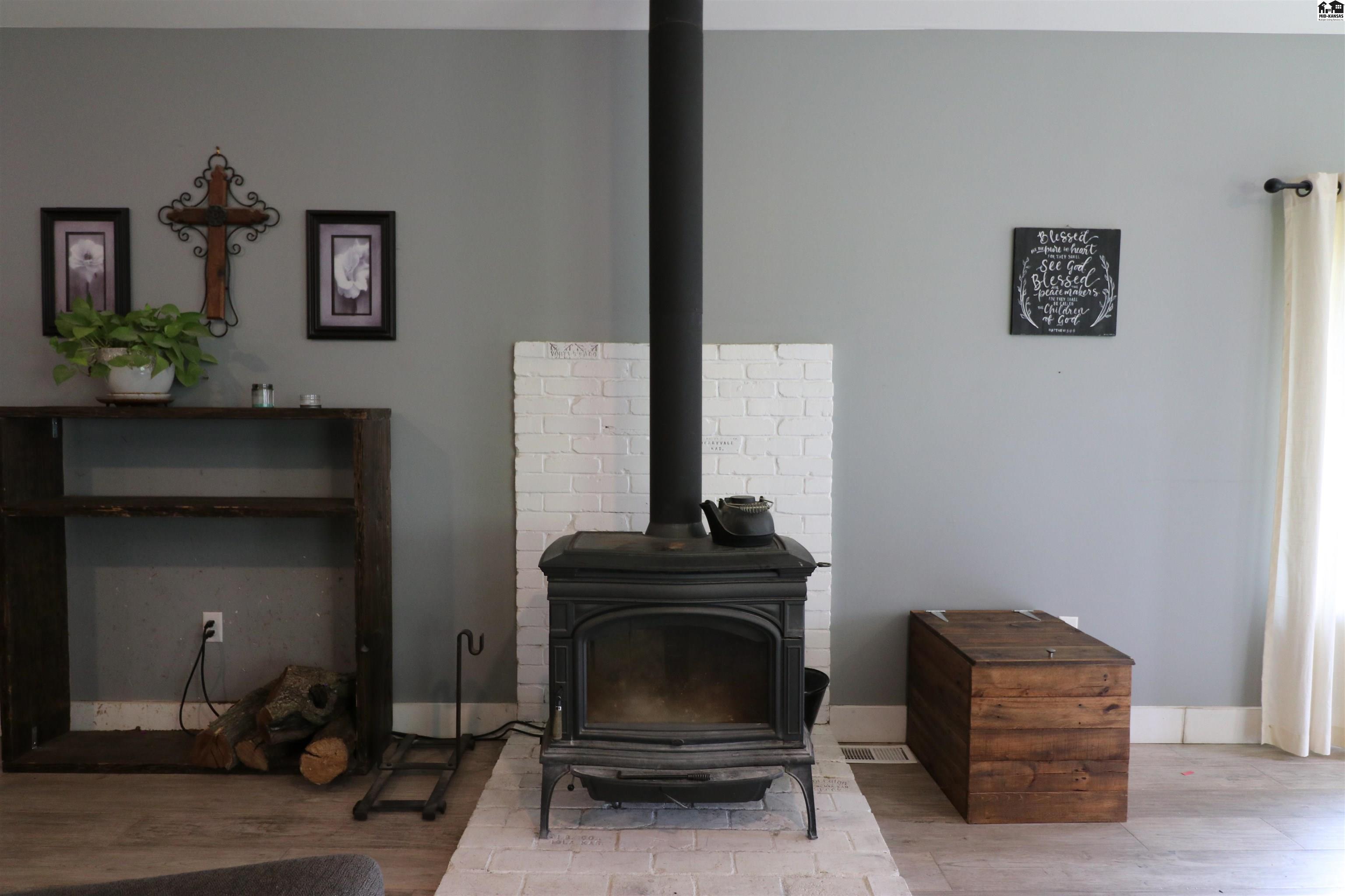 4201 S Sterling Road Abbyville KS 67510