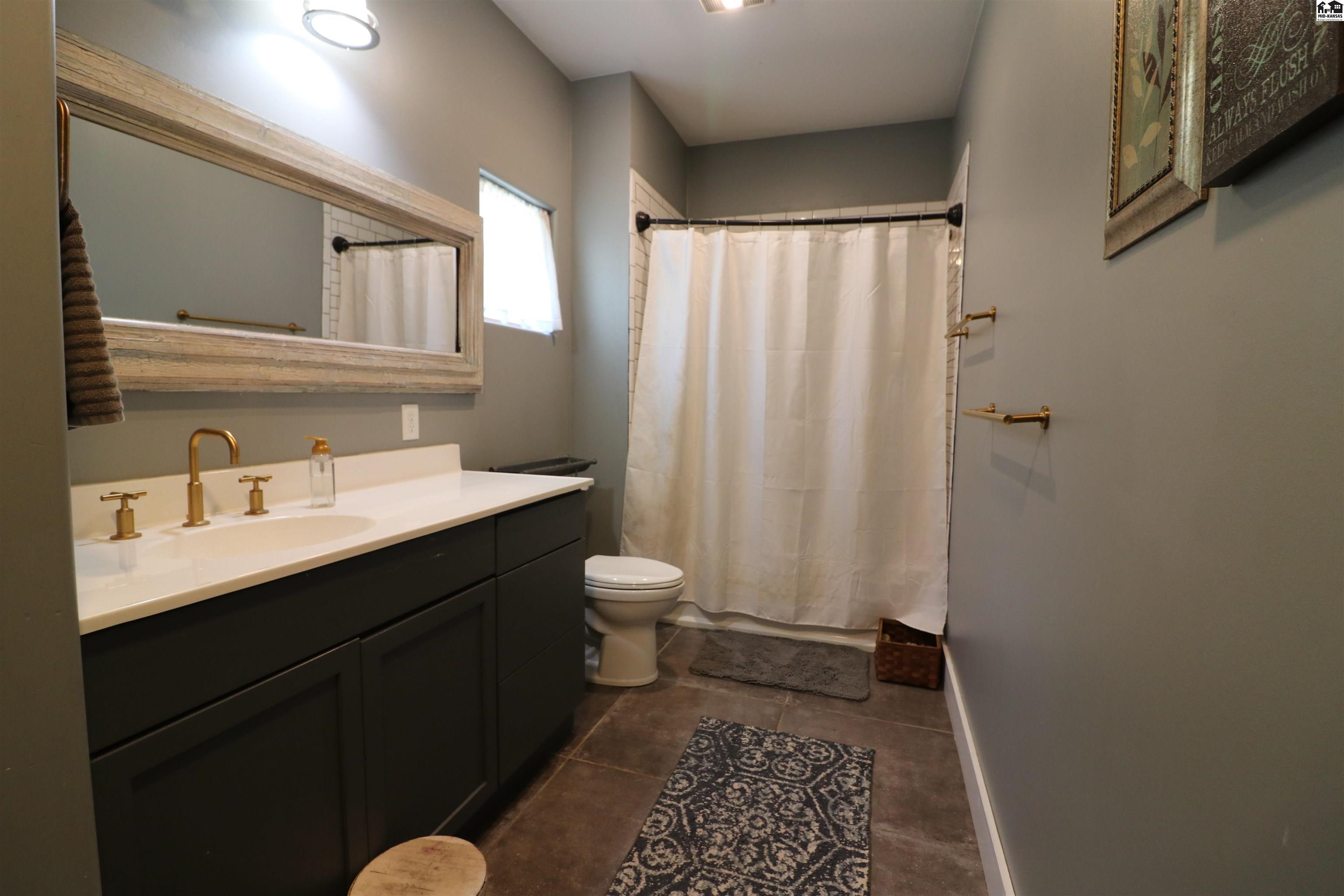 4201 S Sterling Road Abbyville KS 67510