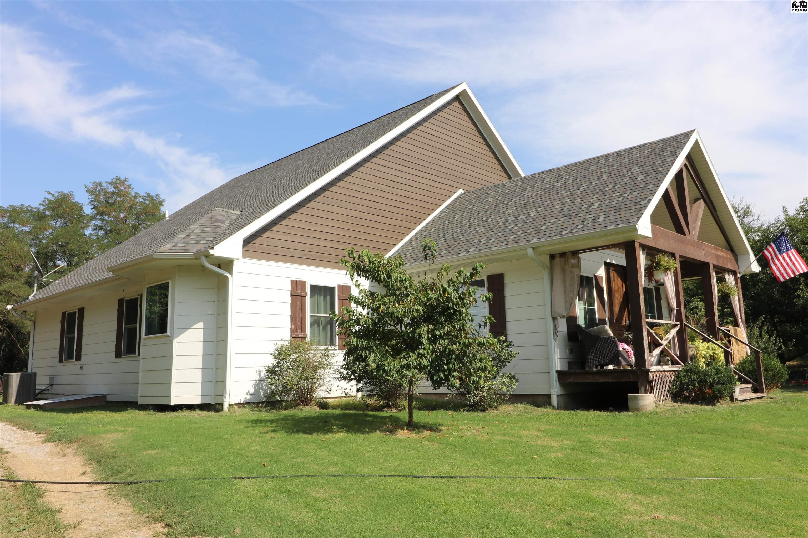 4201 S Sterling Road Abbyville KS 67510