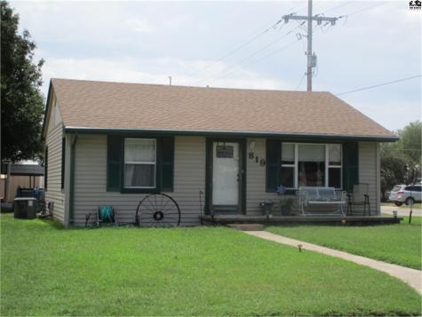 819 W 19th Avenue Hutchinson KS 67502