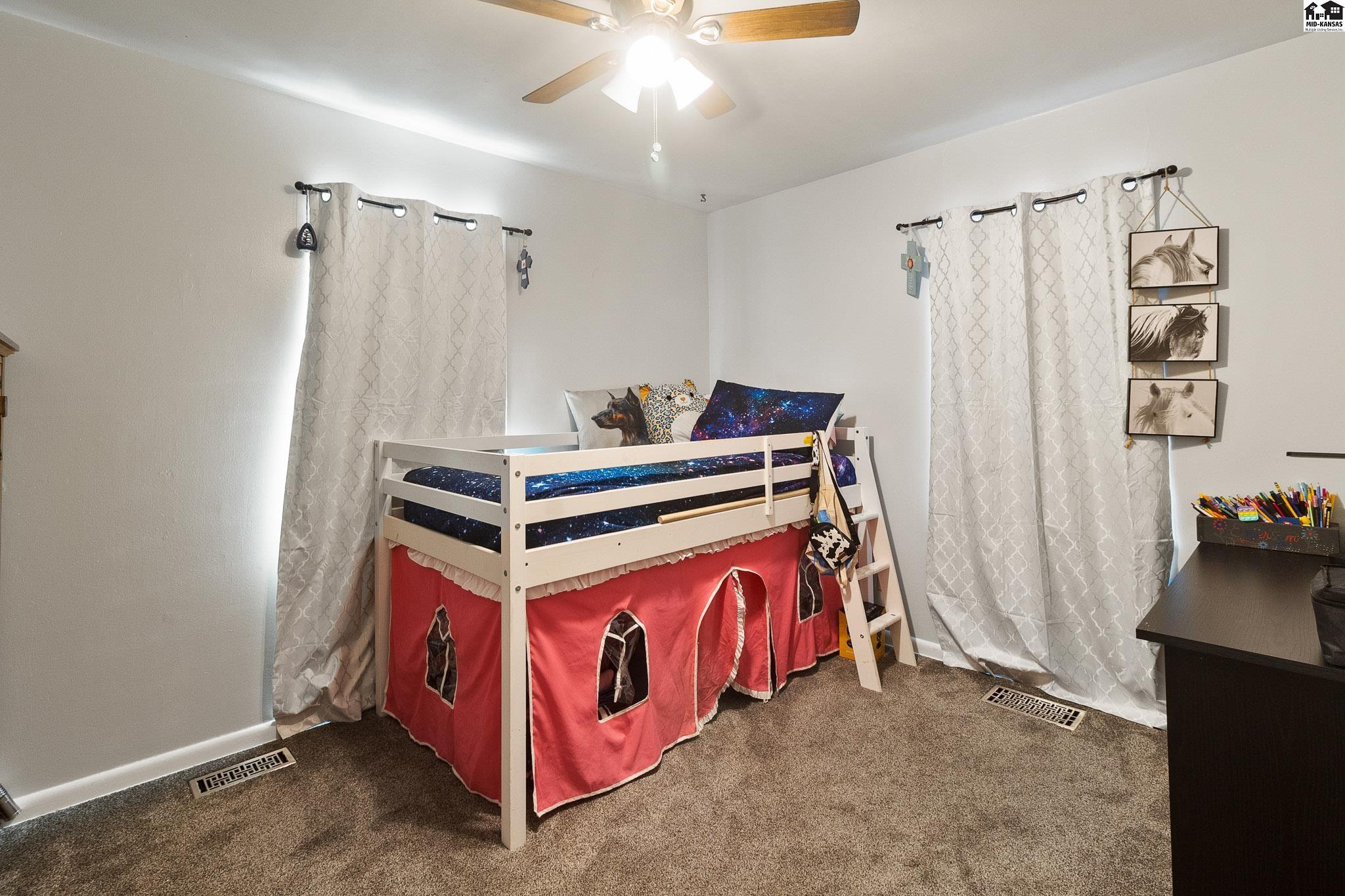 3 Swarens Street Hutchinson KS 67502