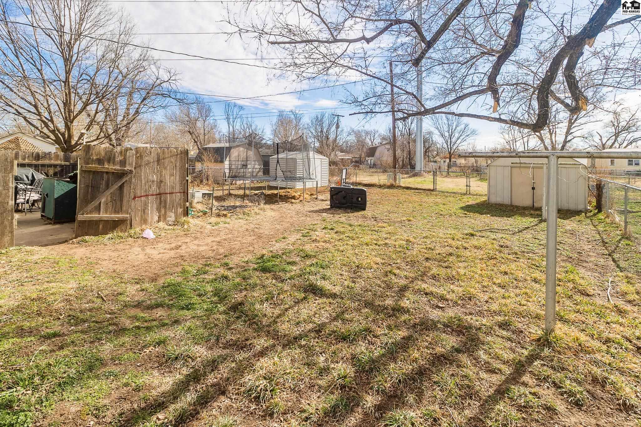 3 Swarens Street Hutchinson KS 67502