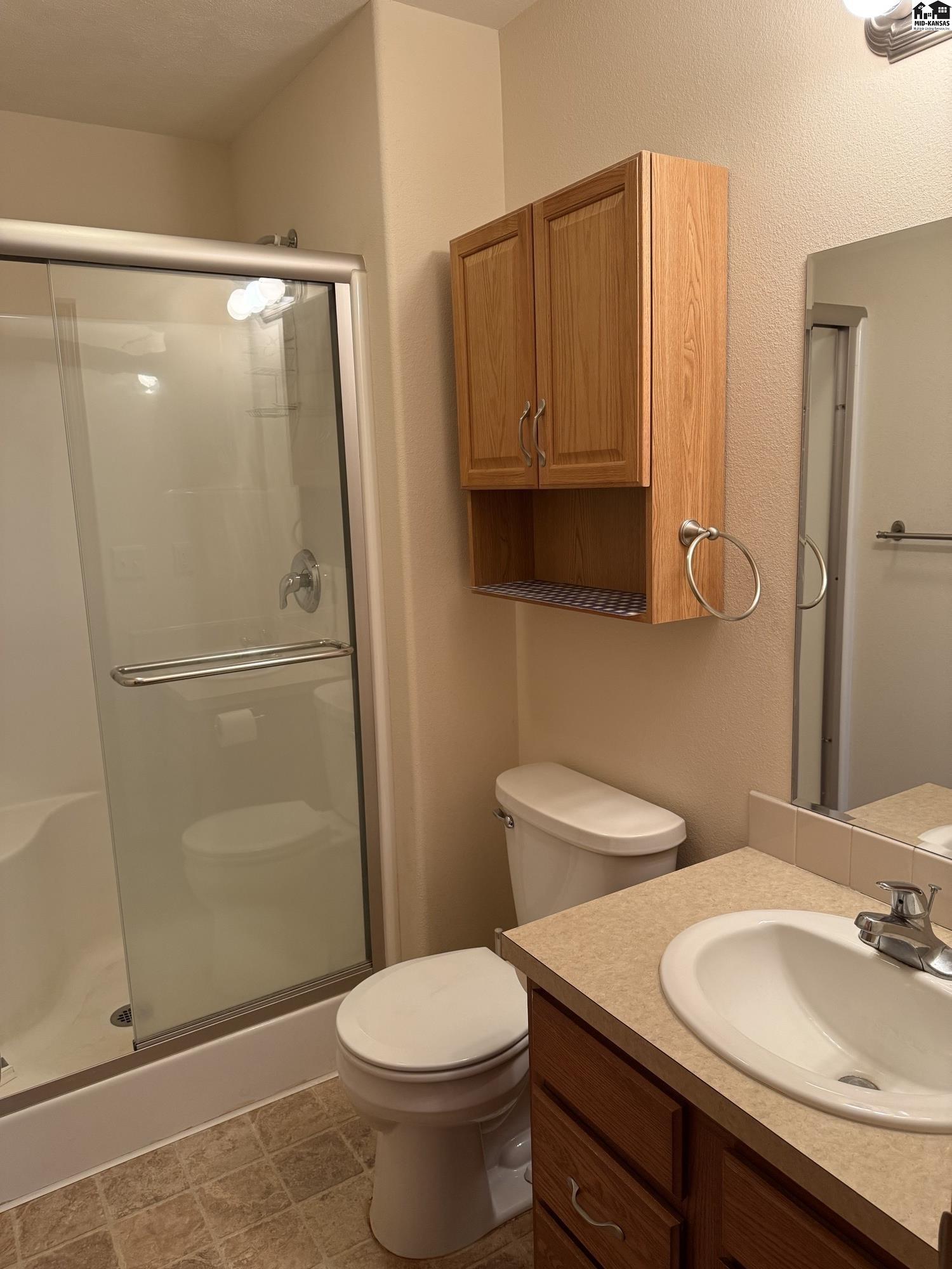 102 Brookview Court Hutchinson KS 67501