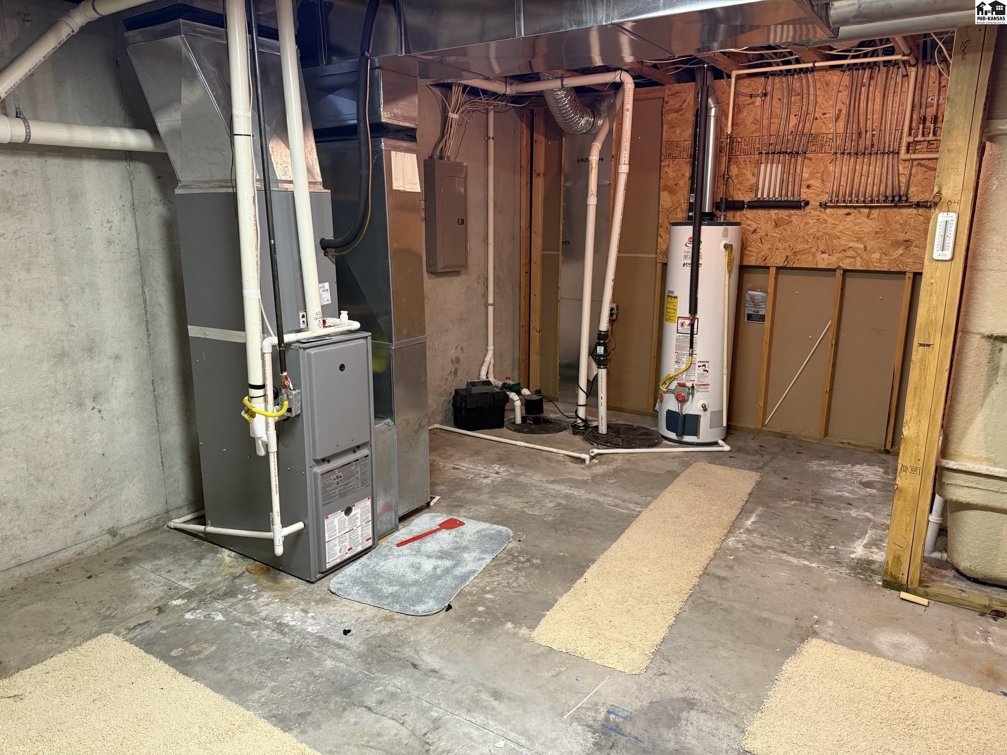 102 Brookview Court Hutchinson KS 67501