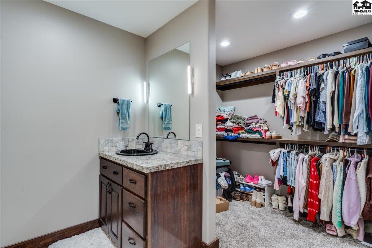 2800 Morris Road Hutchinson KS 67502