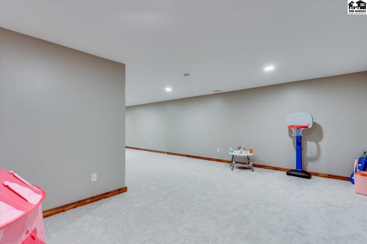2800 Morris Road Hutchinson KS 67502