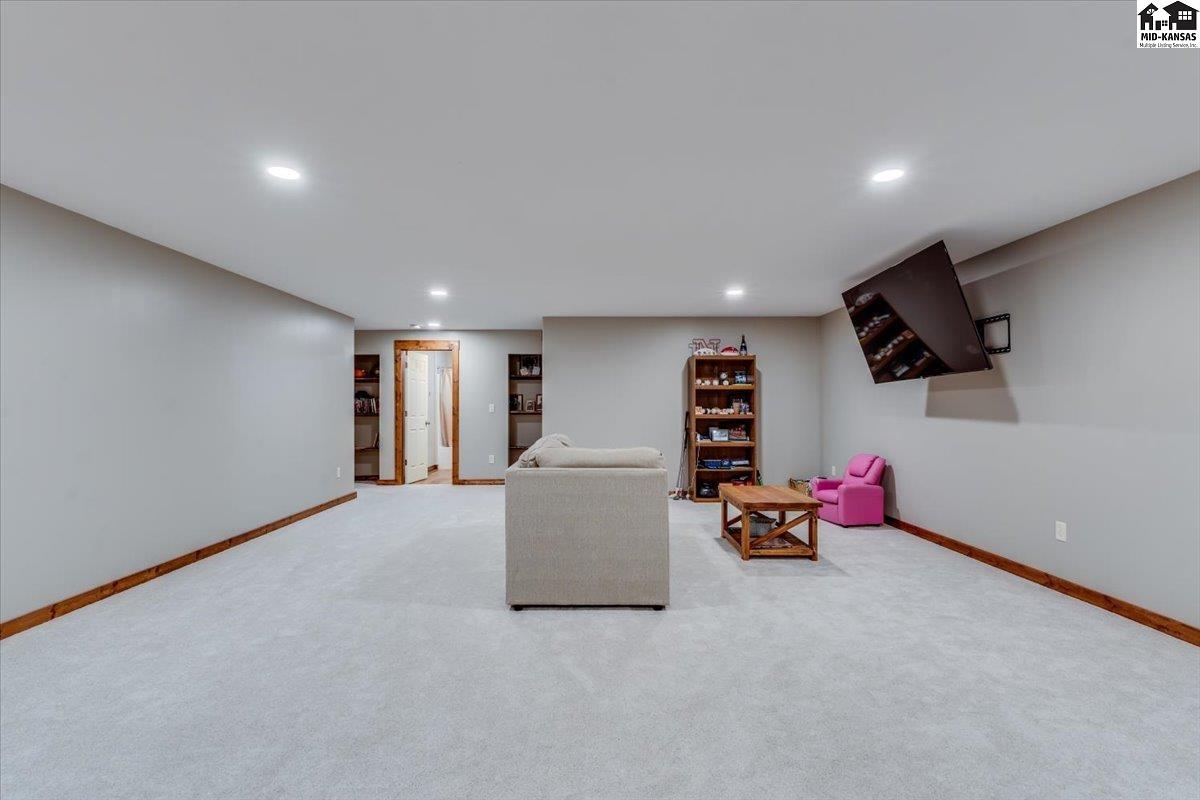 2800 Morris Road Hutchinson KS 67502
