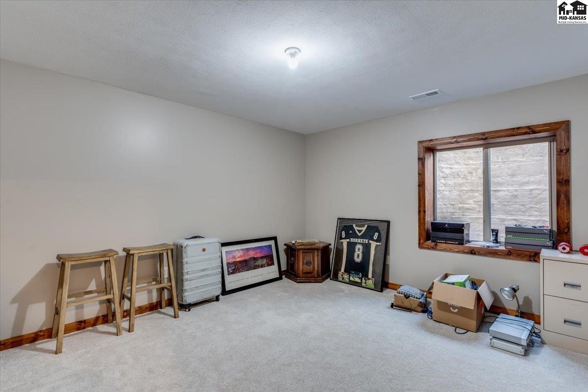 2800 Morris Road Hutchinson KS 67502