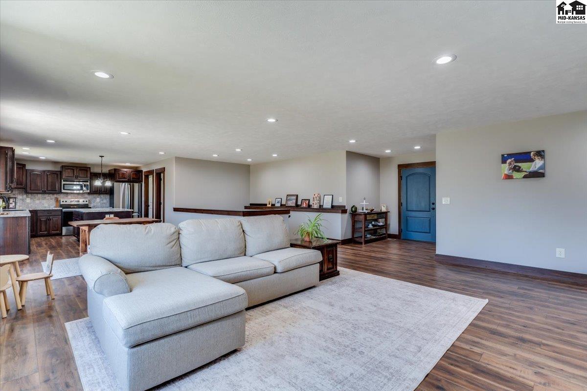 2800 Morris Road Hutchinson KS 67502