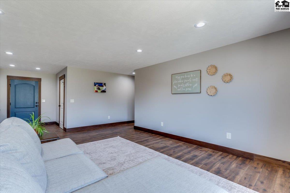 2800 Morris Road Hutchinson KS 67502