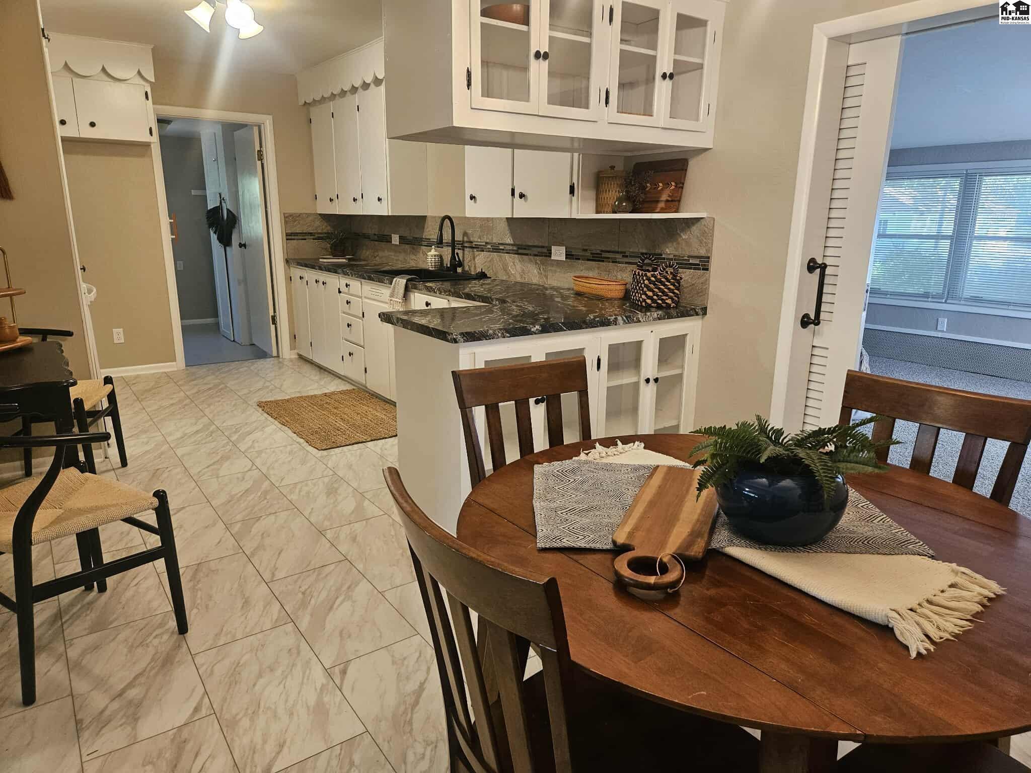 1102 N Barnes Lake Road Hutchinson KS 67501