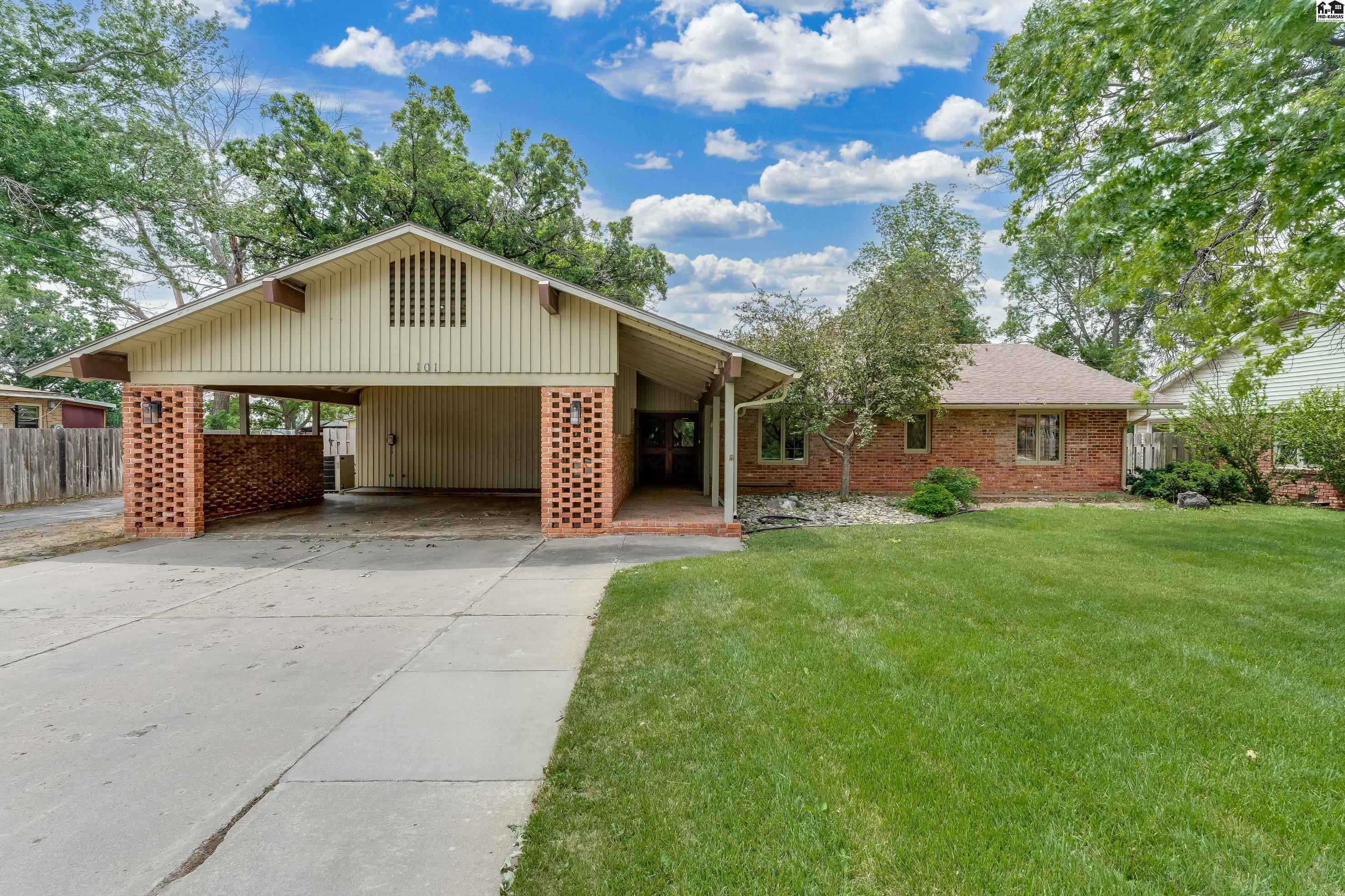 101 W 30th Avenue Hutchinson KS 67502