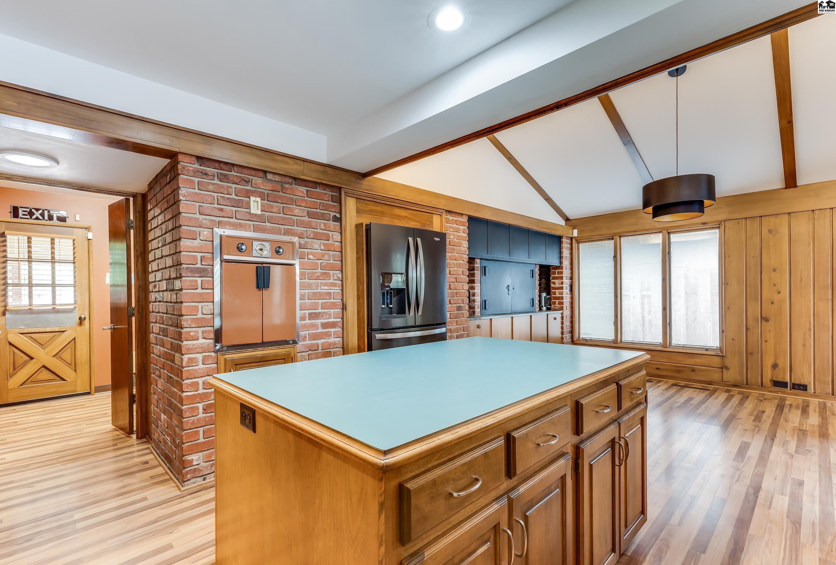 101 W 30th Avenue Hutchinson KS 67502
