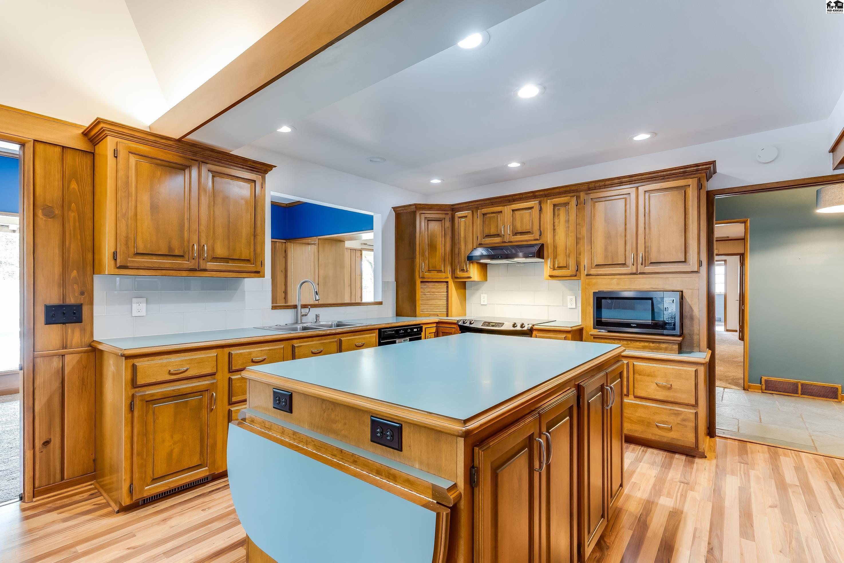 101 W 30th Avenue Hutchinson KS 67502