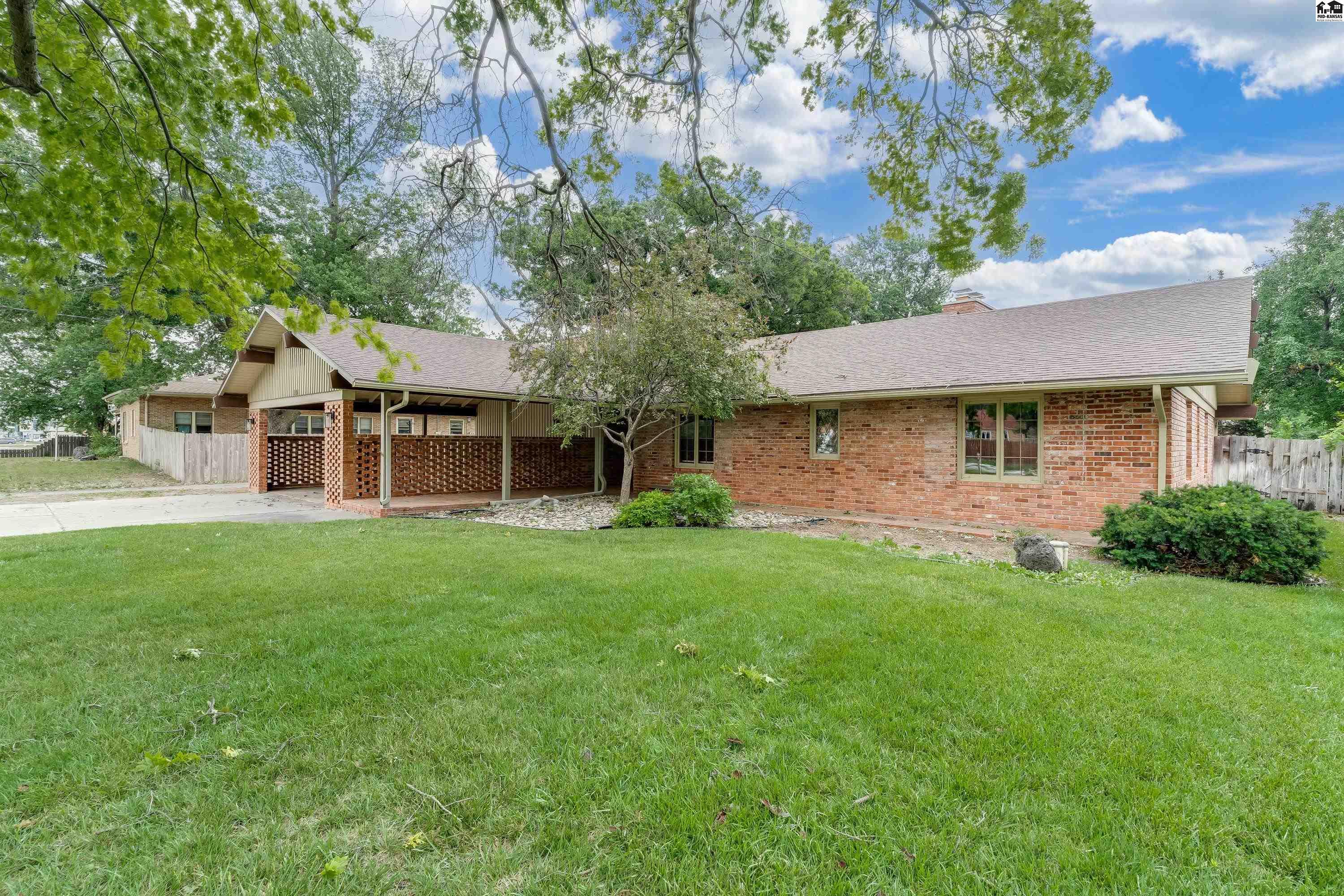 101 W 30th Avenue Hutchinson KS 67502