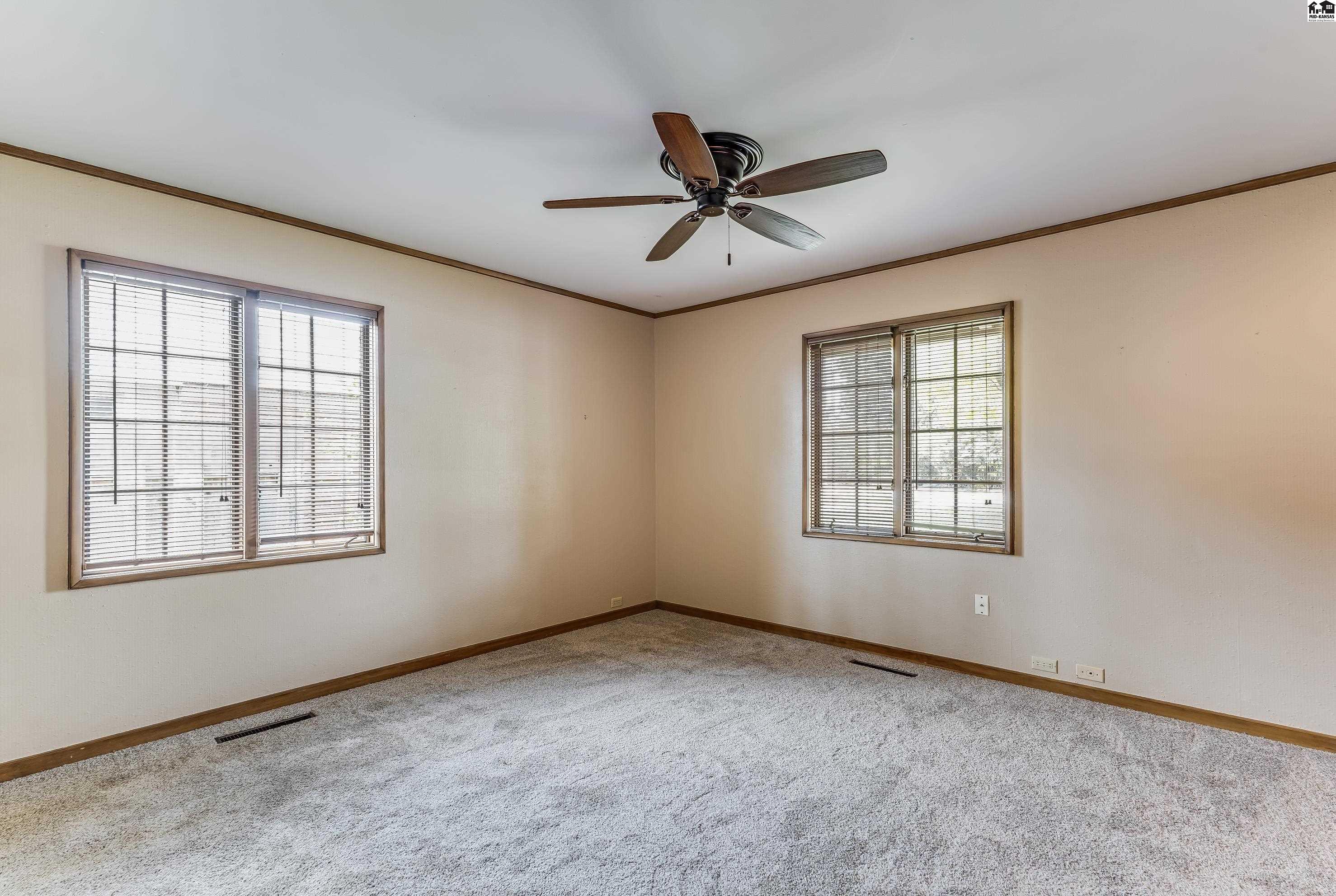 101 W 30th Avenue Hutchinson KS 67502