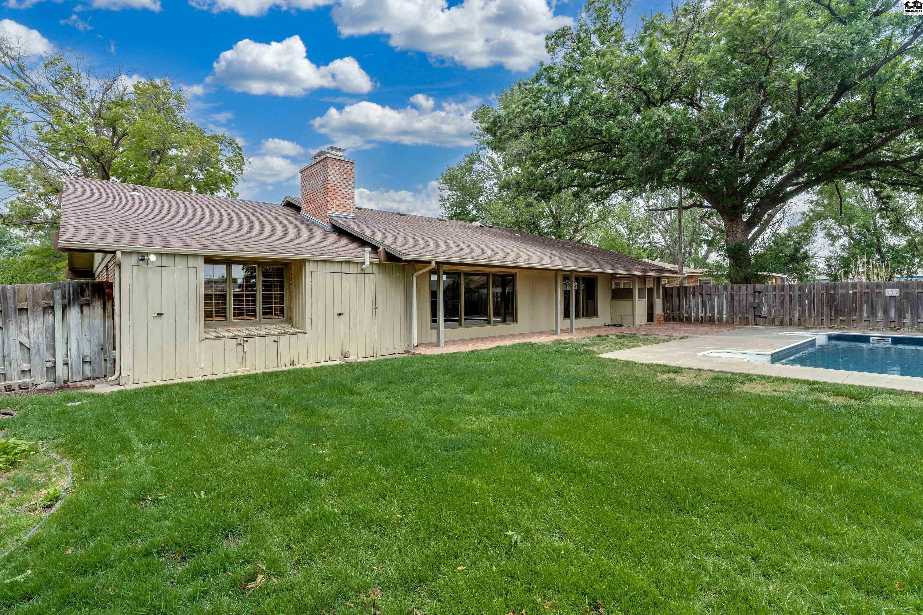101 W 30th Avenue Hutchinson KS 67502