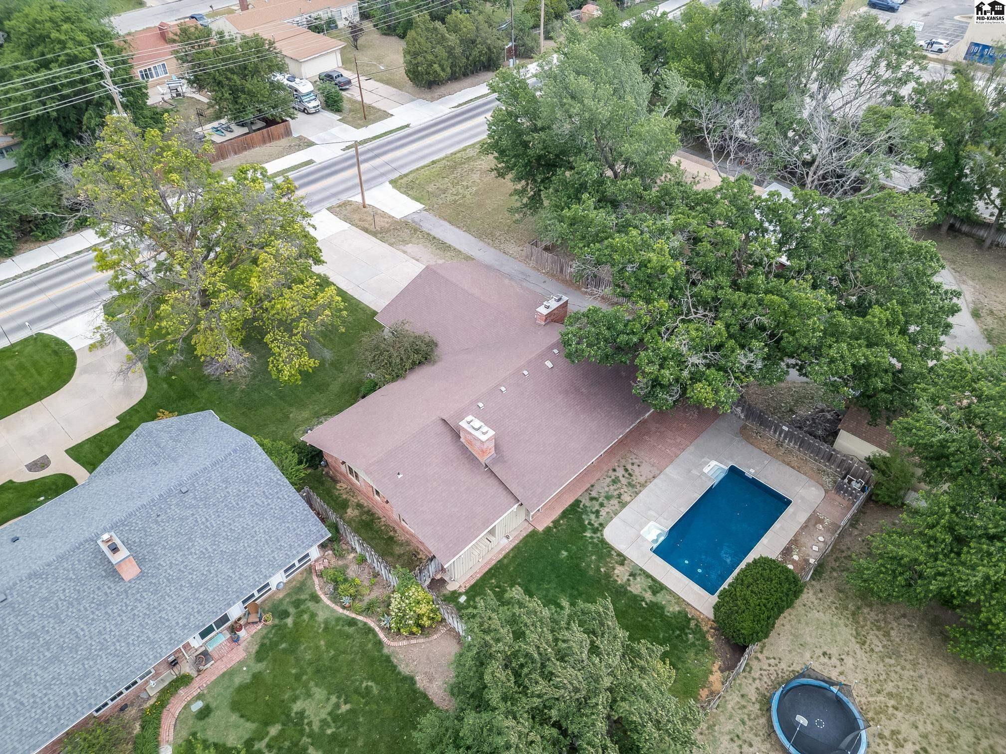 101 W 30th Avenue Hutchinson KS 67502