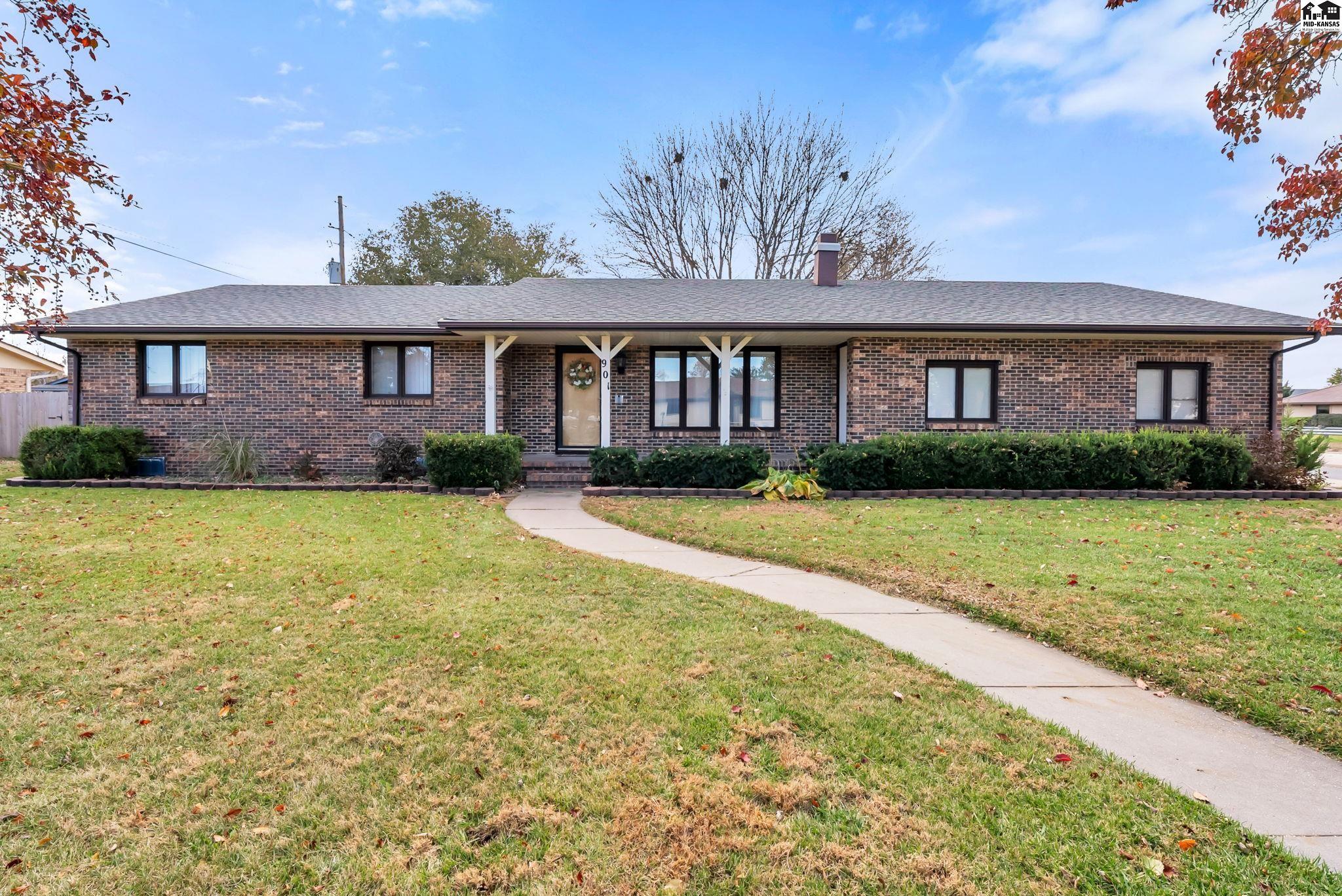 901 E 27th A Hutchinson KS 67502