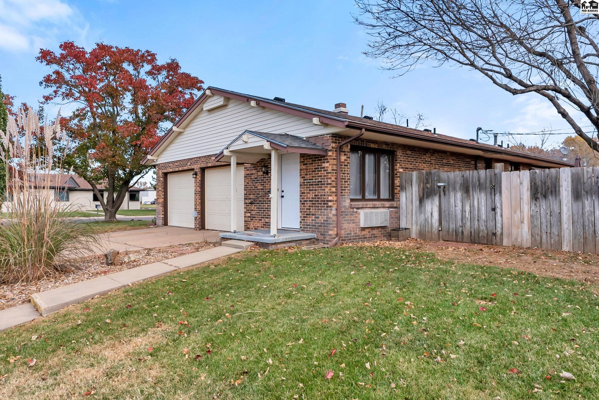 901 E 27th A Hutchinson KS 67502