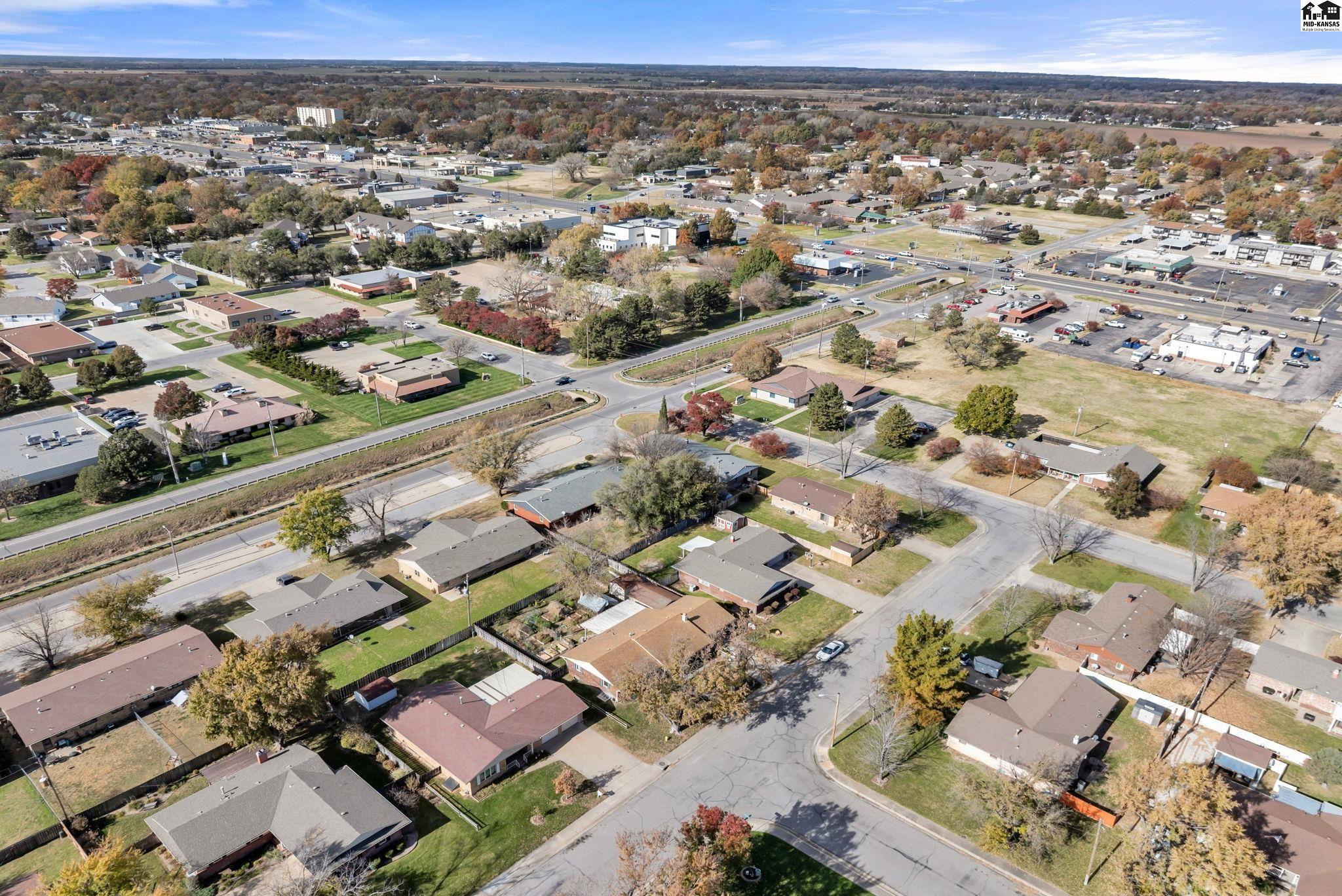 901 E 27th A Hutchinson KS 67502