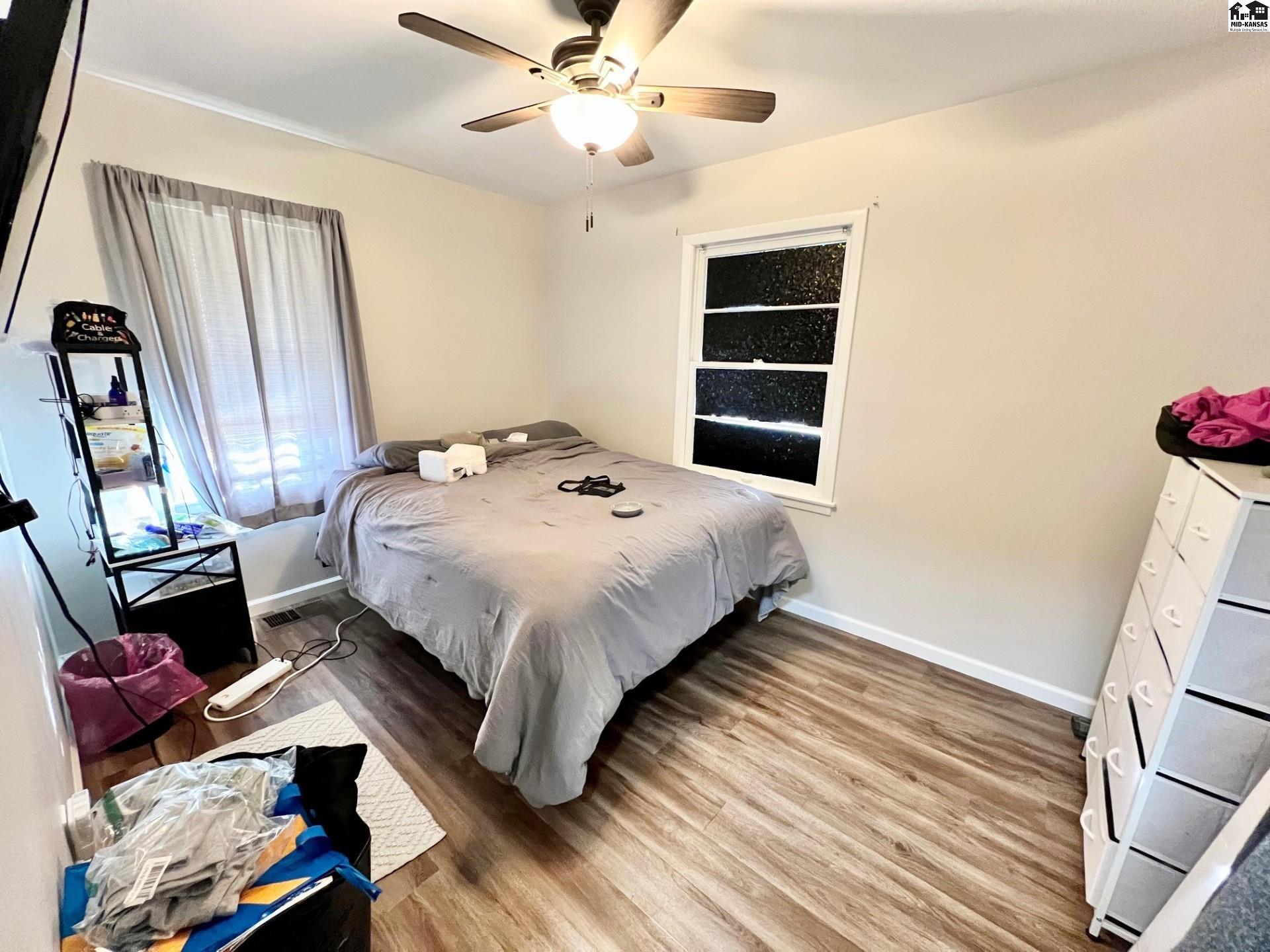 28 Sunset Drive Hutchinson KS 67502