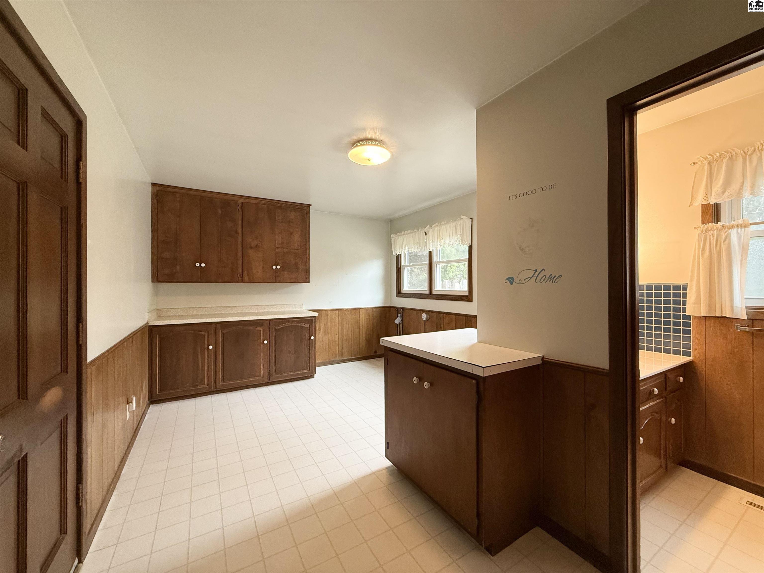 40 Tomahawk Road Hutchinson KS 67502