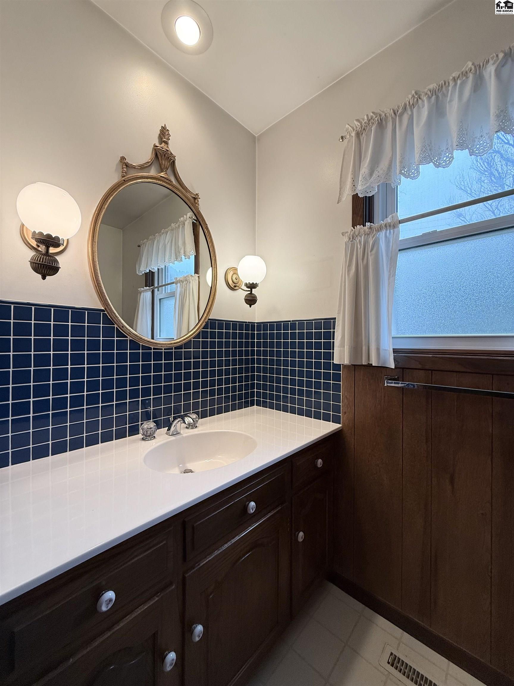 40 Tomahawk Road Hutchinson KS 67502