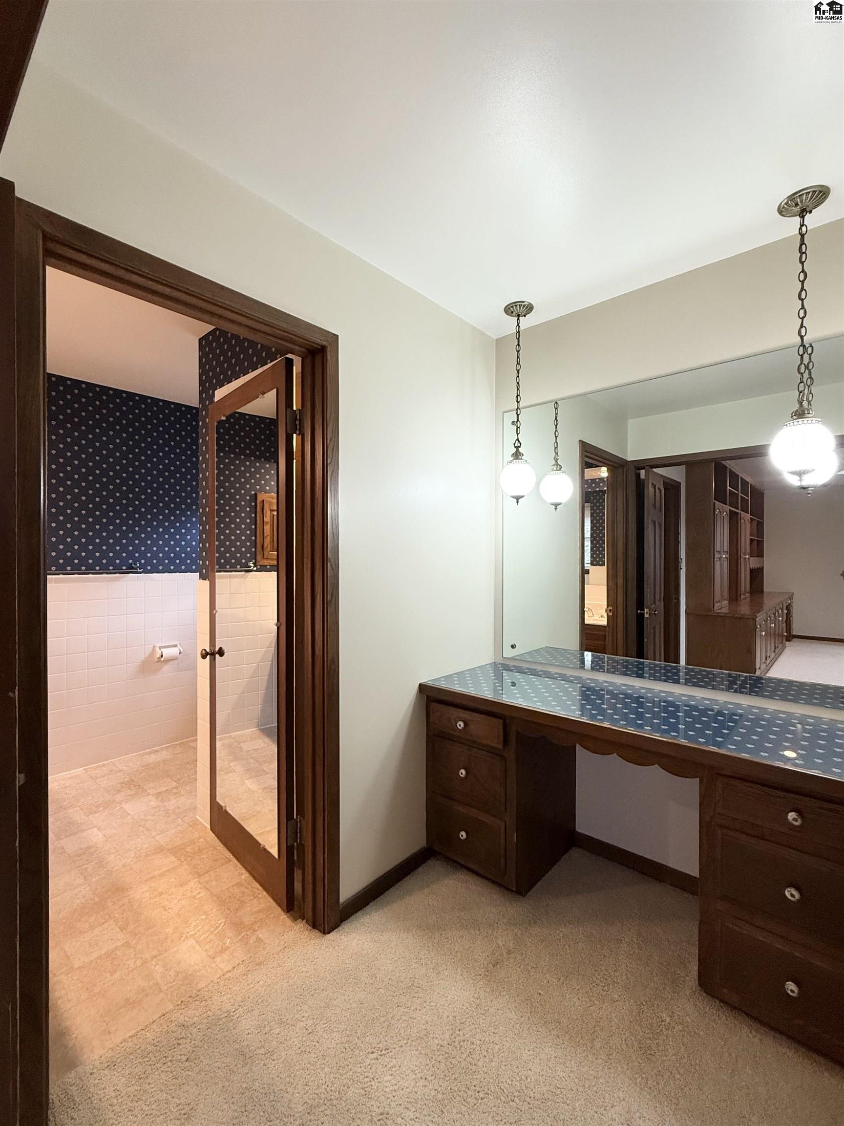 40 Tomahawk Road Hutchinson KS 67502