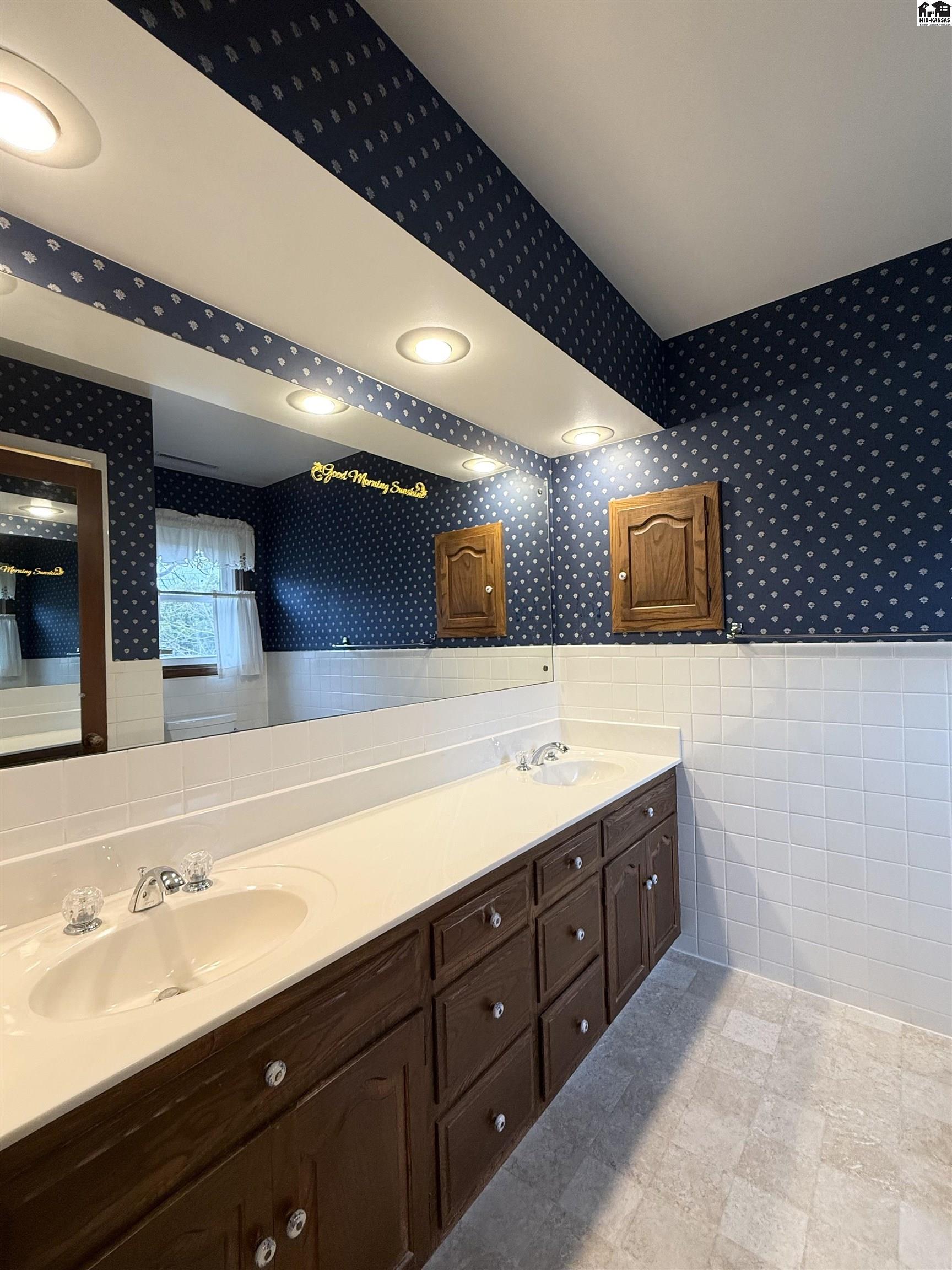 40 Tomahawk Road Hutchinson KS 67502