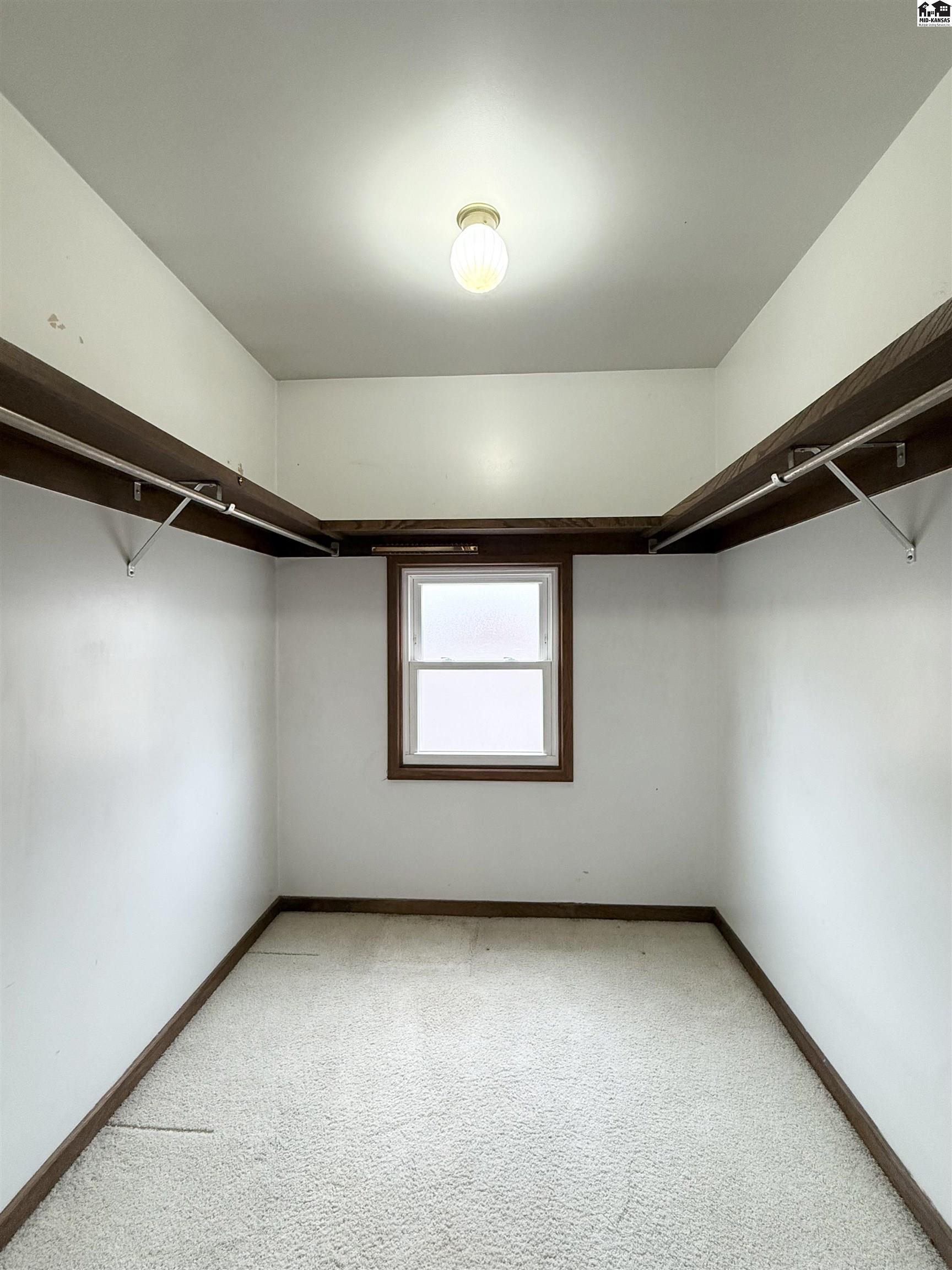 40 Tomahawk Road Hutchinson KS 67502