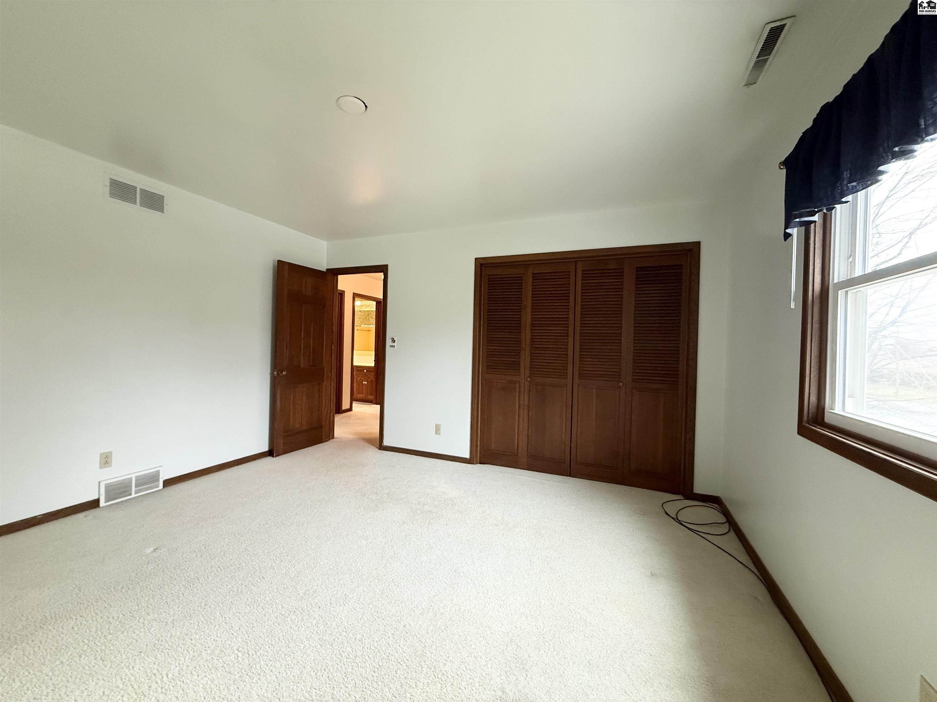 40 Tomahawk Road Hutchinson KS 67502